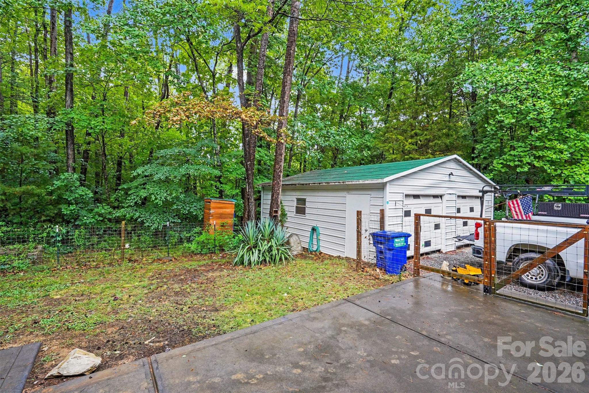 8904 Gosnell Drive — Charlotte