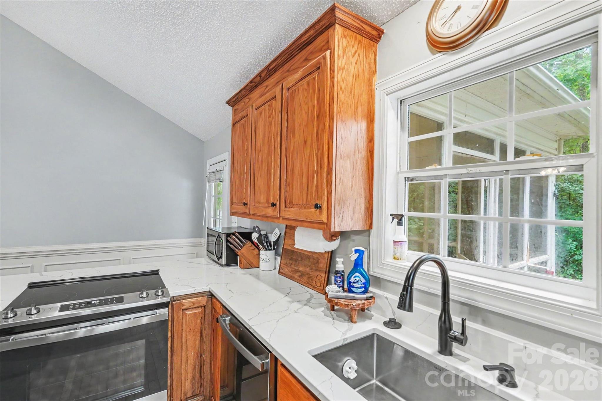 8904 Gosnell Drive — Charlotte