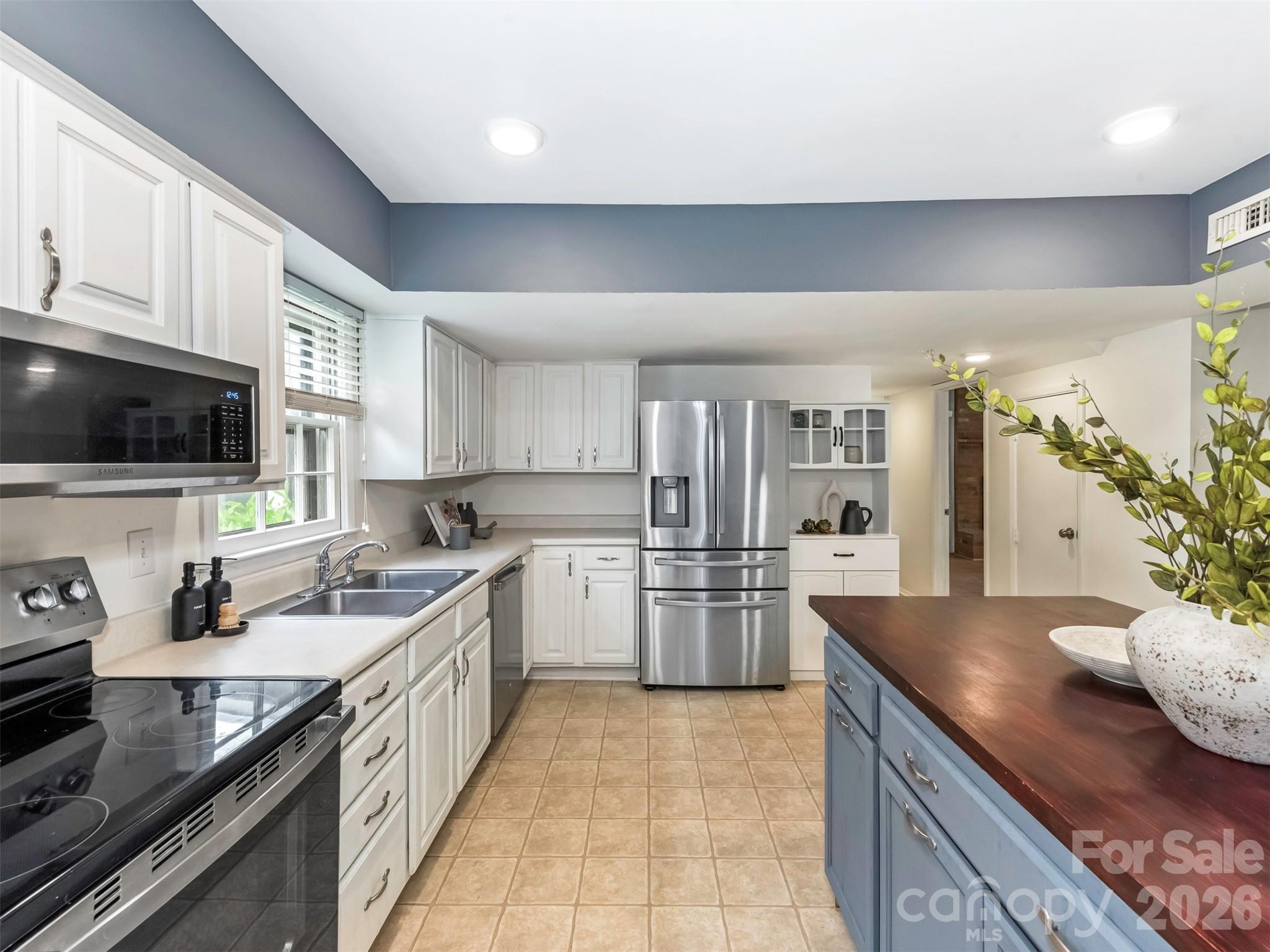 1429 Mcilroy Road — Charlotte