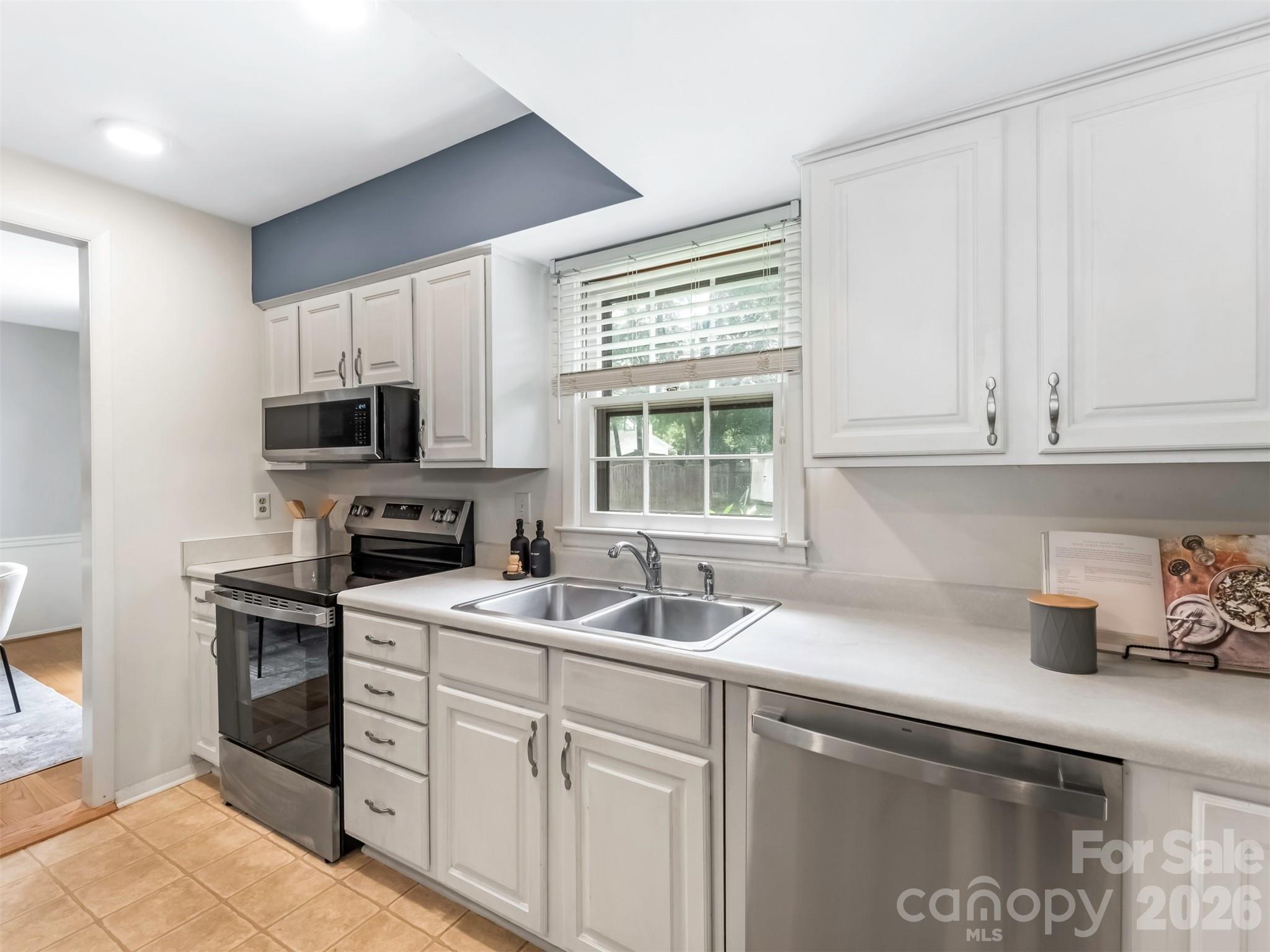 1429 Mcilroy Road — Charlotte
