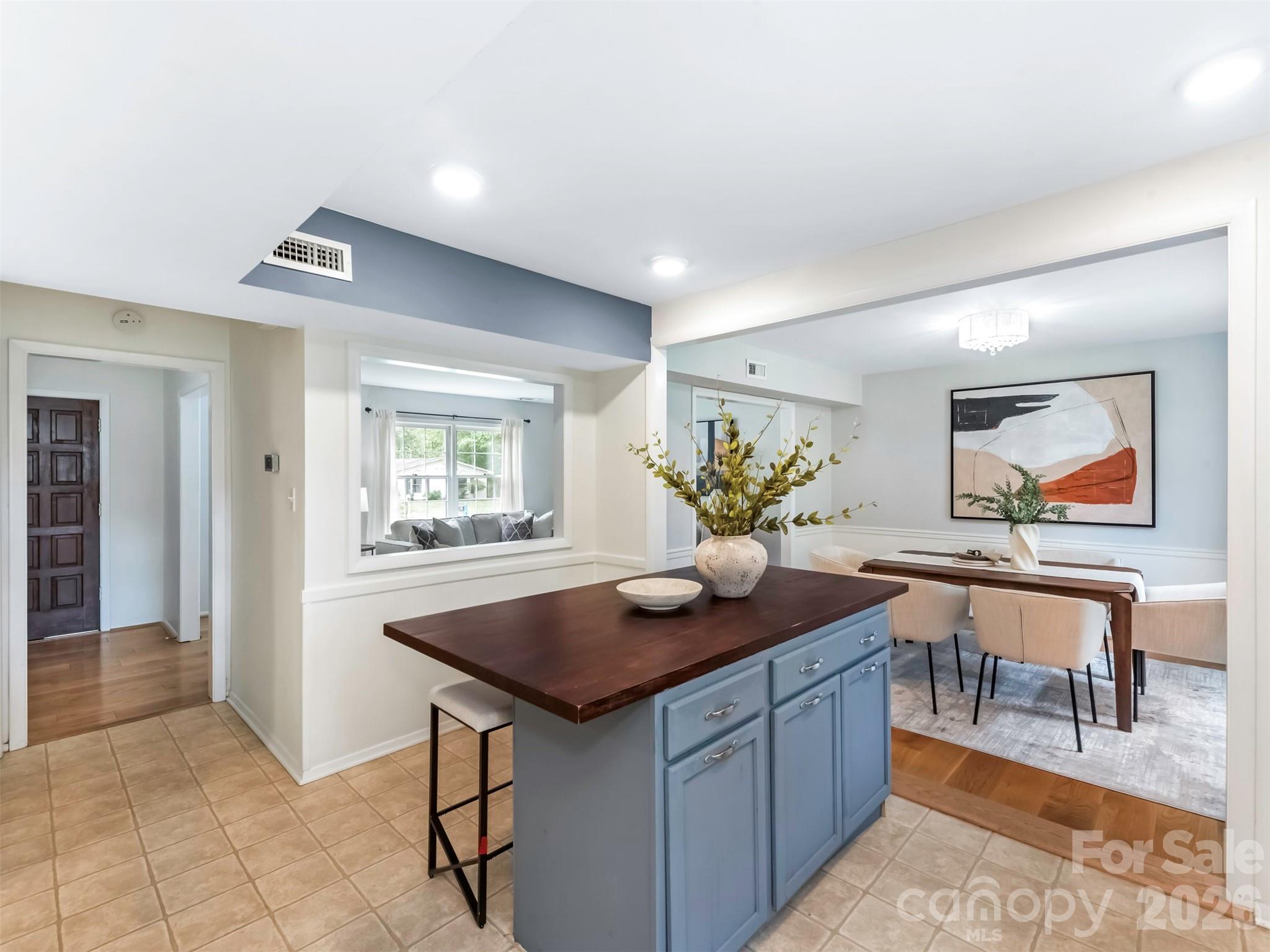 1429 Mcilroy Road — Charlotte
