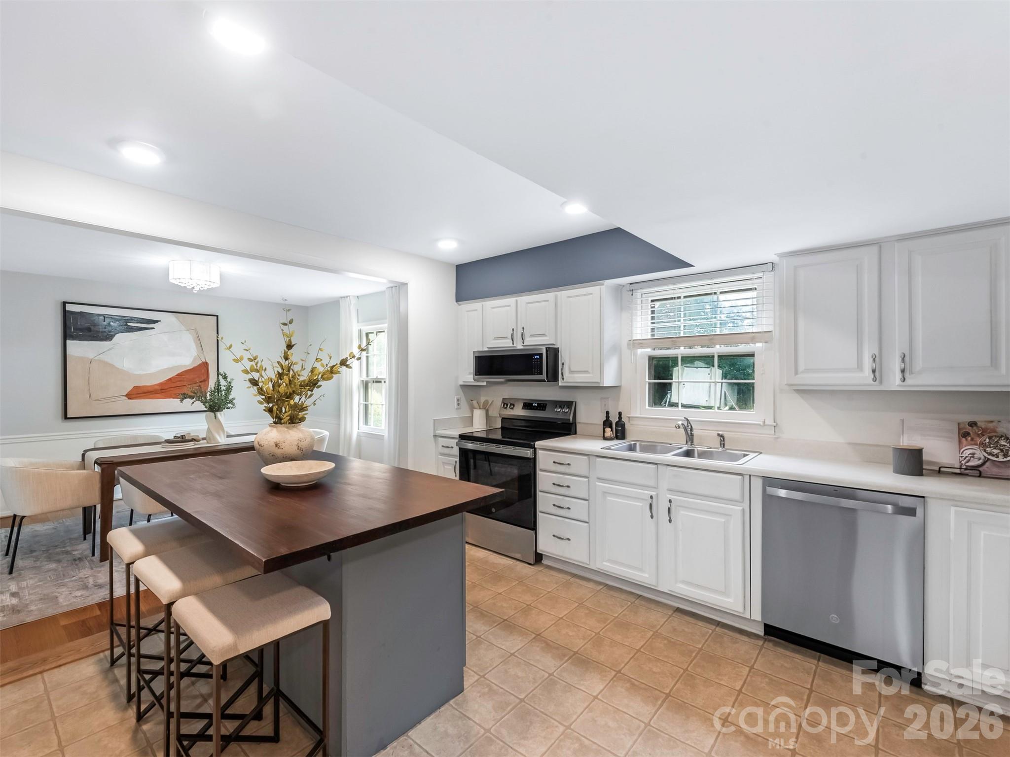 1429 Mcilroy Road — Charlotte