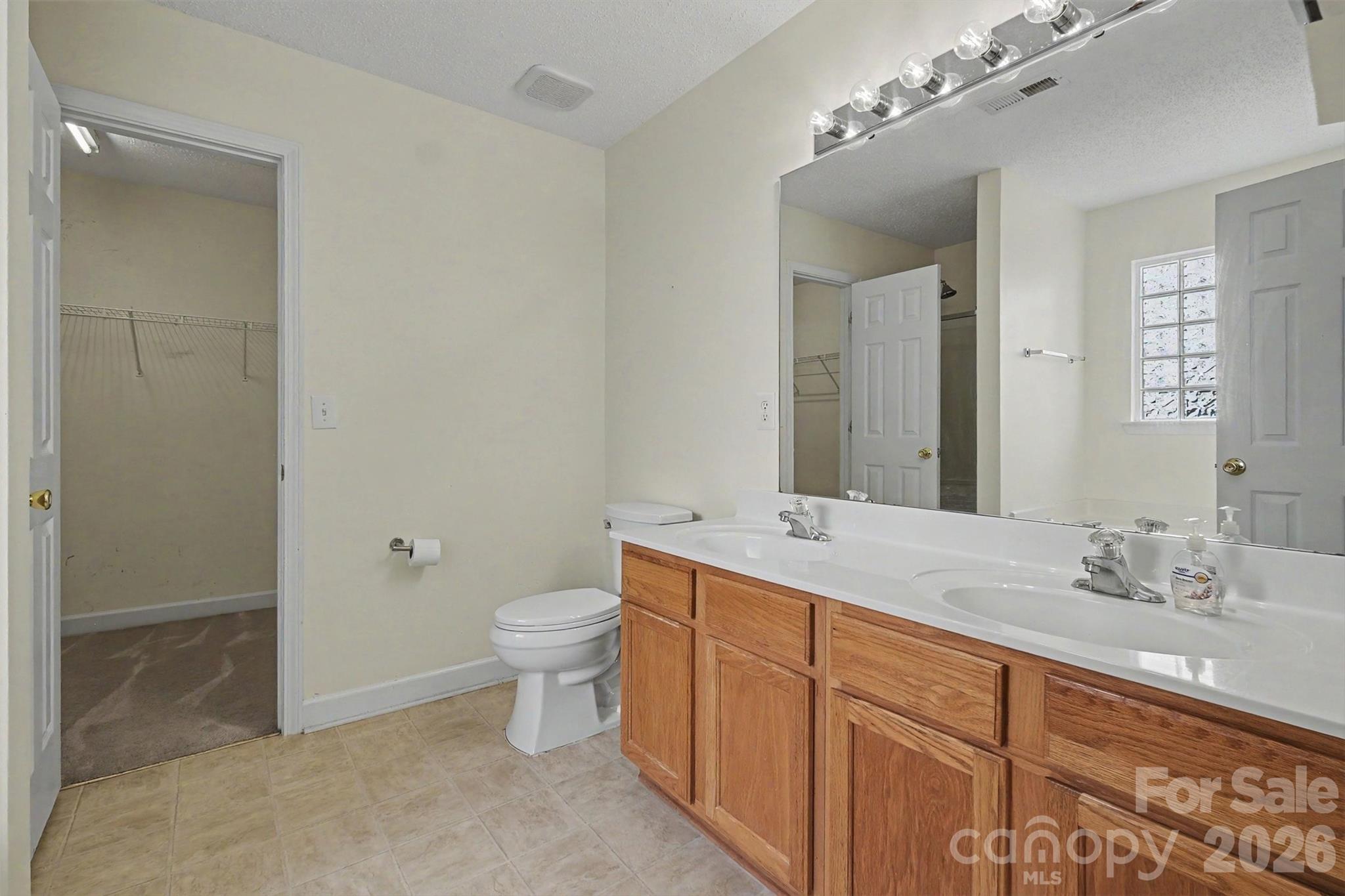 9229 Simonton Drive — Charlotte