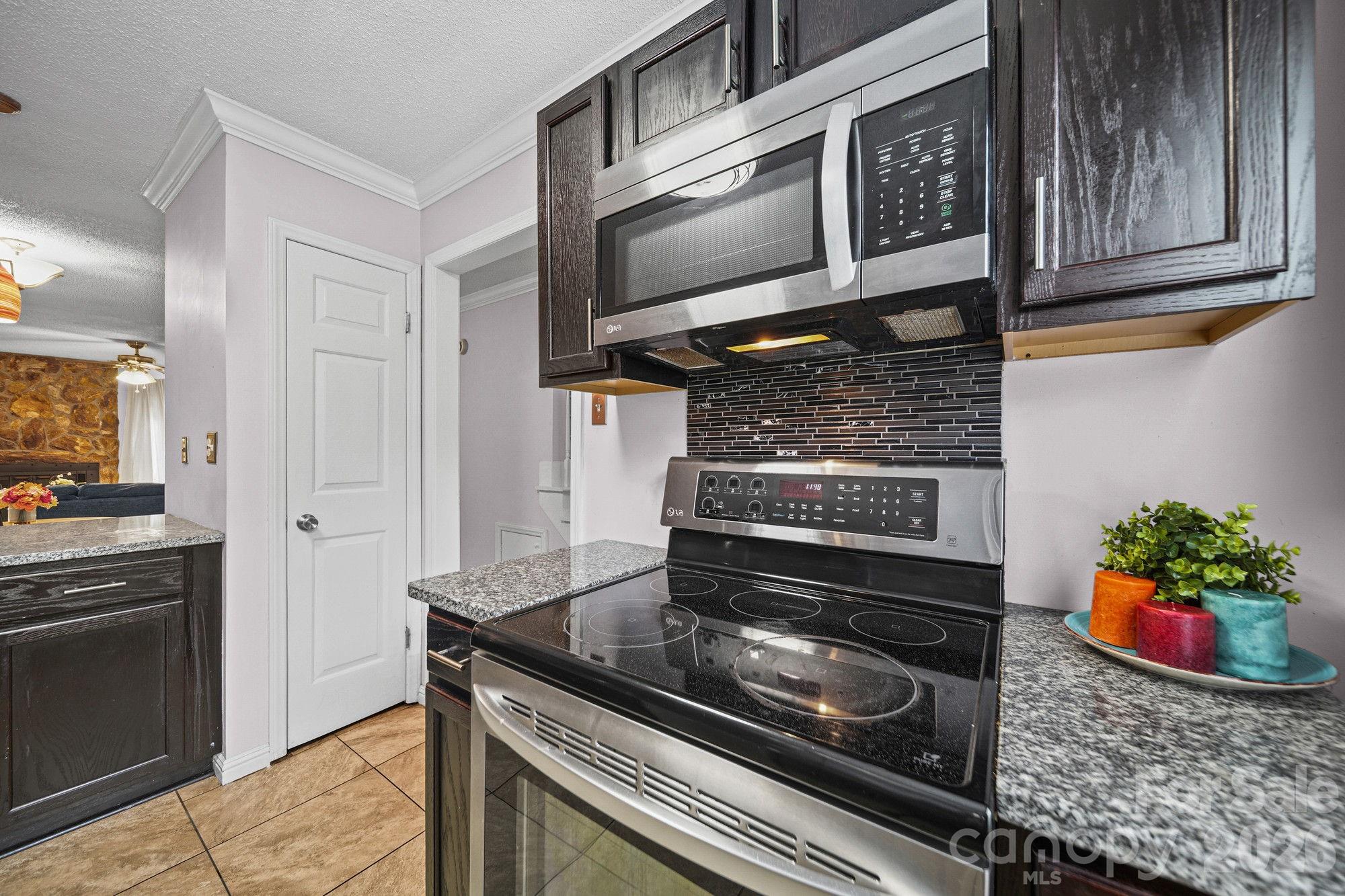 1519 South Point Road — Belmont
