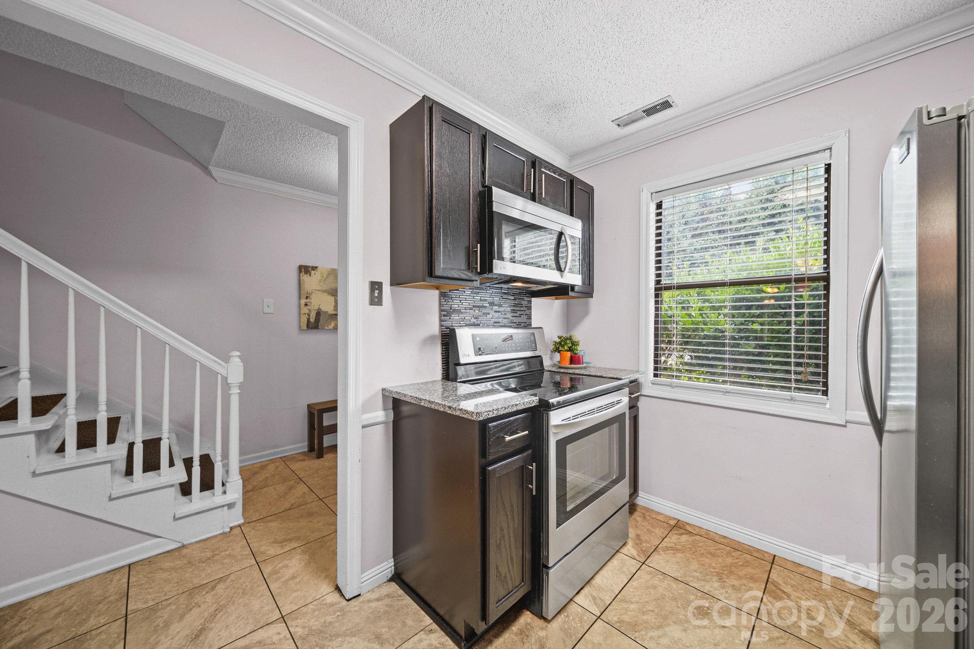 1519 South Point Road — Belmont