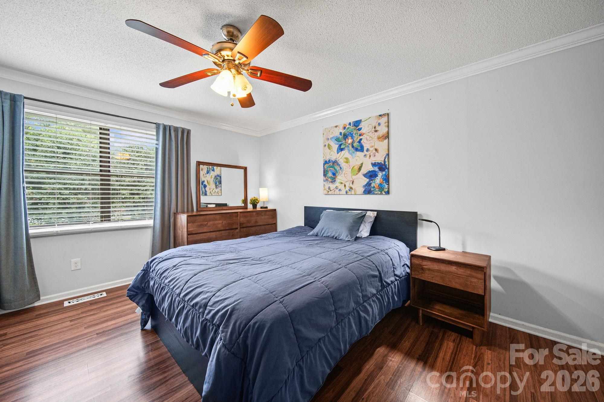 1519 South Point Road — Belmont