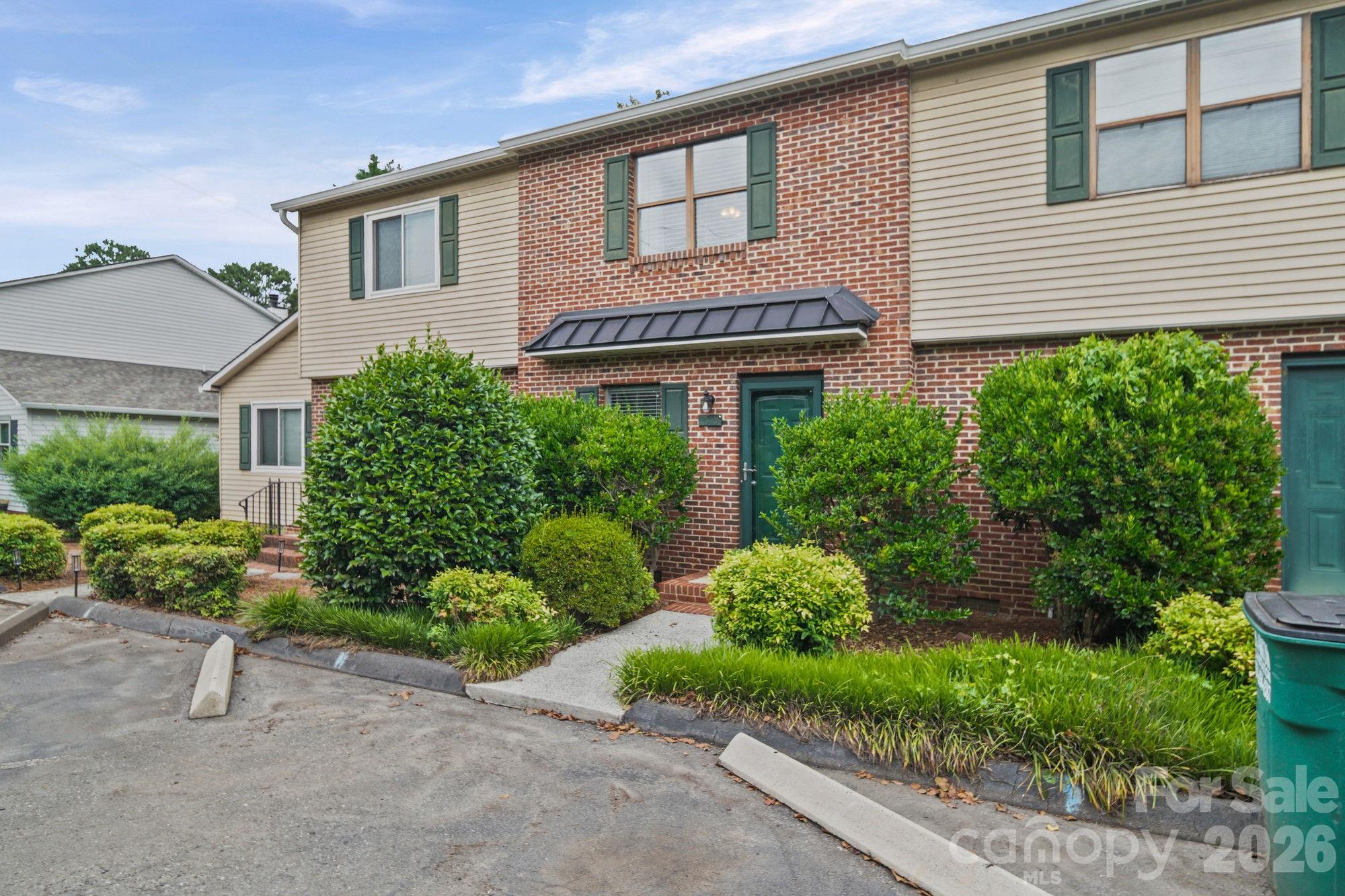 1519 South Point Road — Belmont