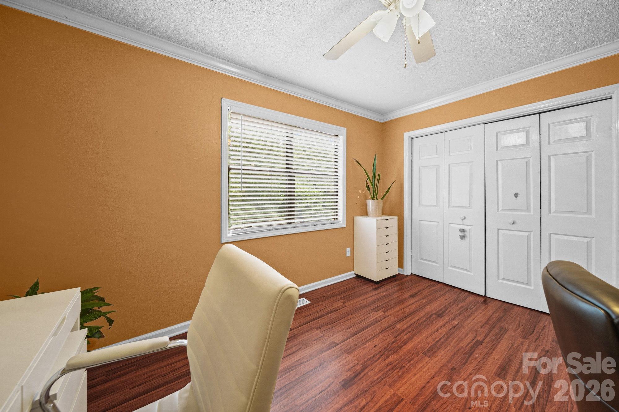 1519 South Point Road — Belmont
