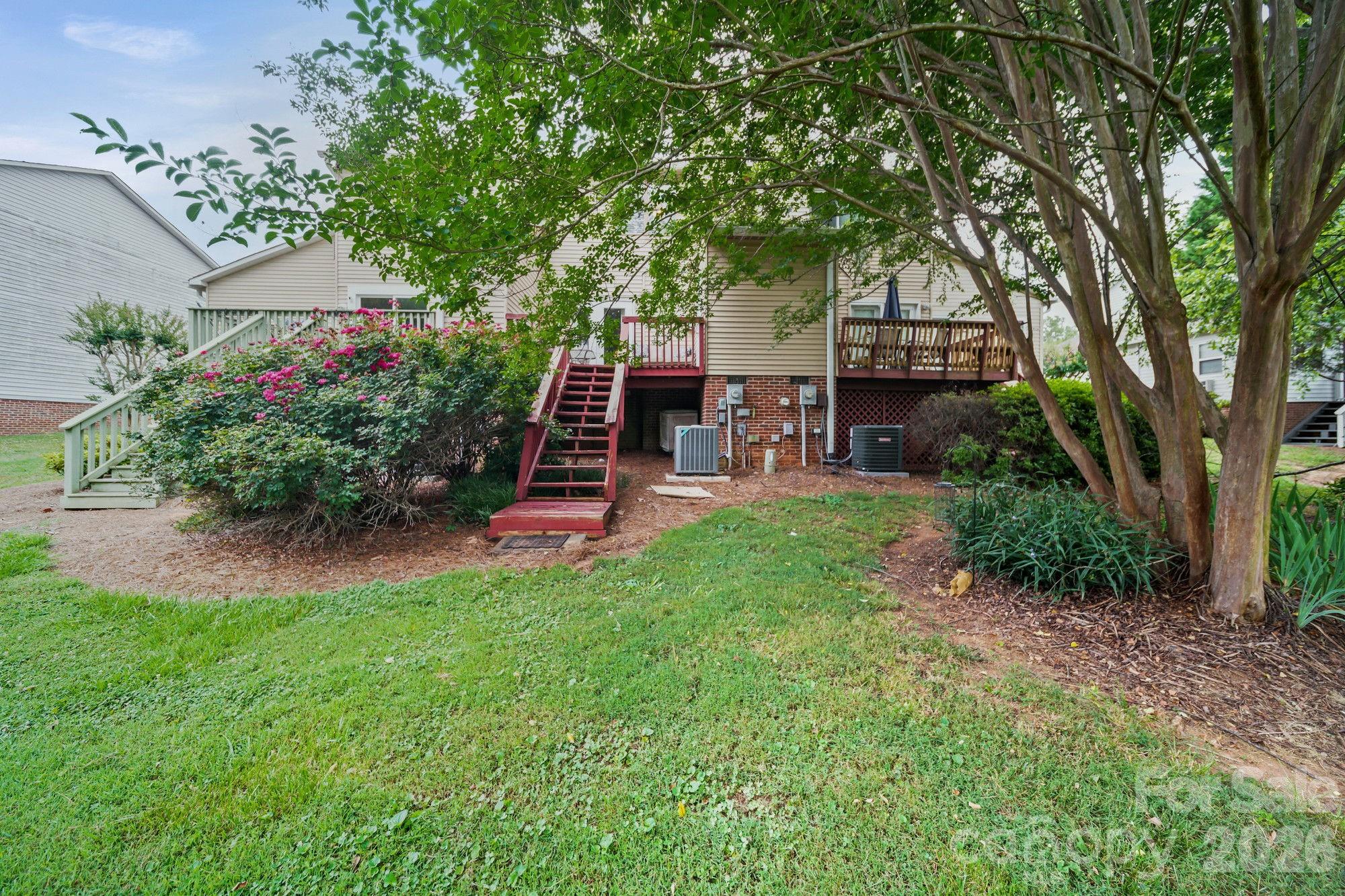 1519 South Point Road — Belmont