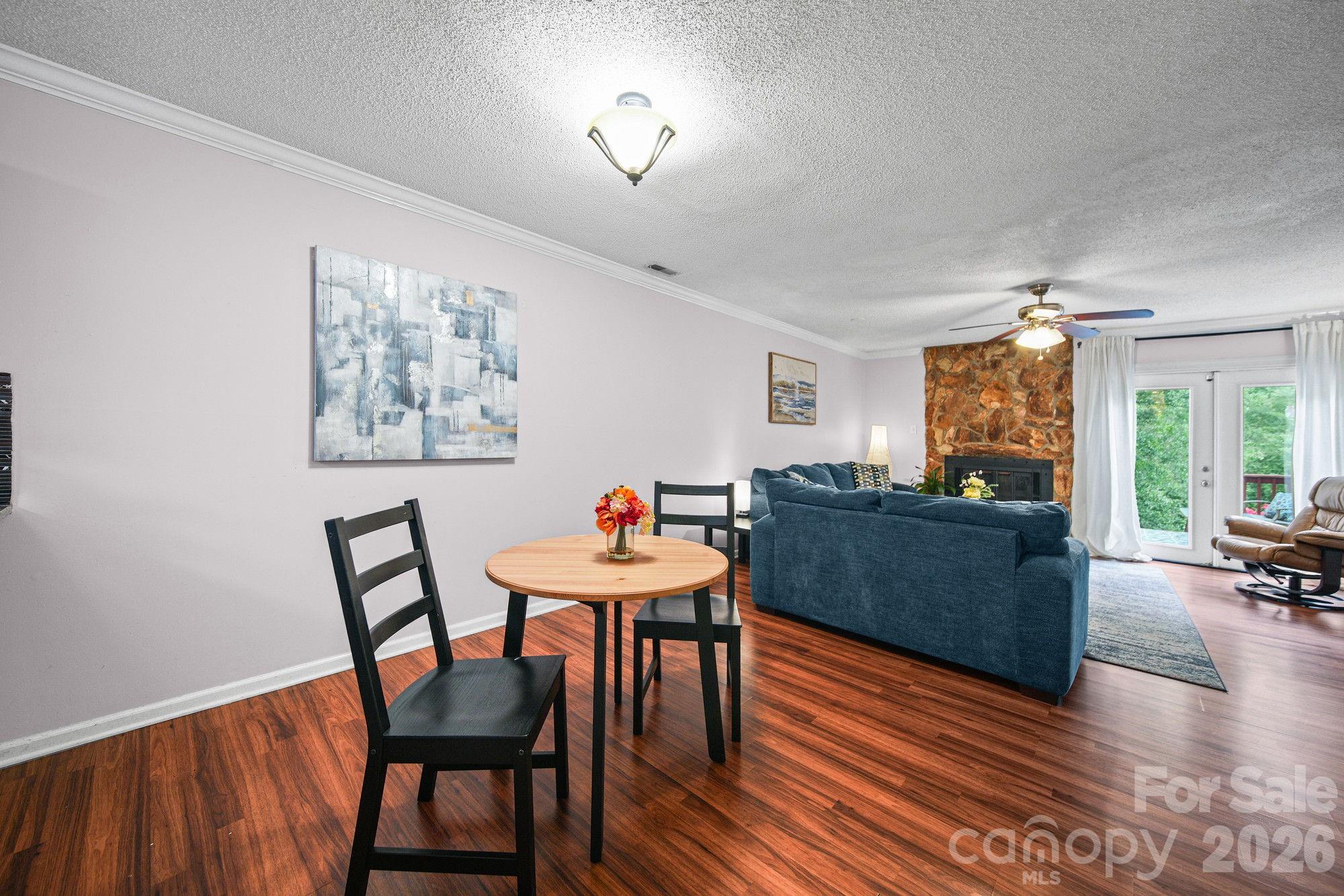 1519 South Point Road — Belmont