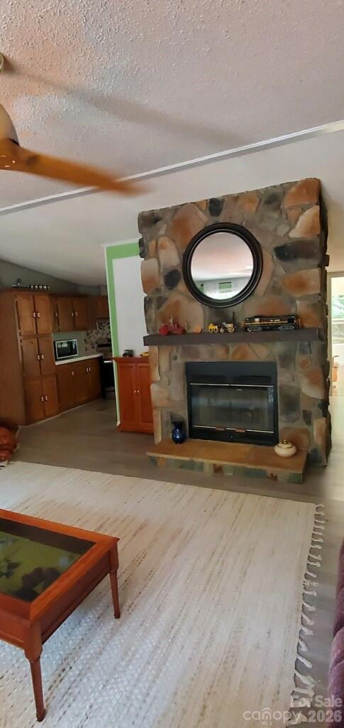205 Aquila Lane — Rockwell