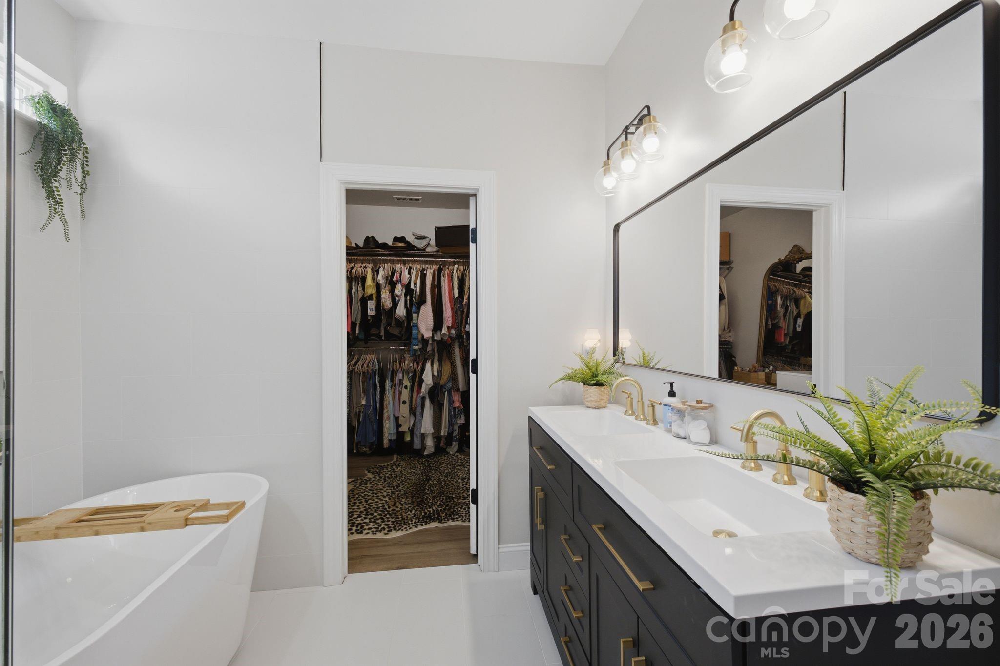 983 Jerry Lees Way — Denver