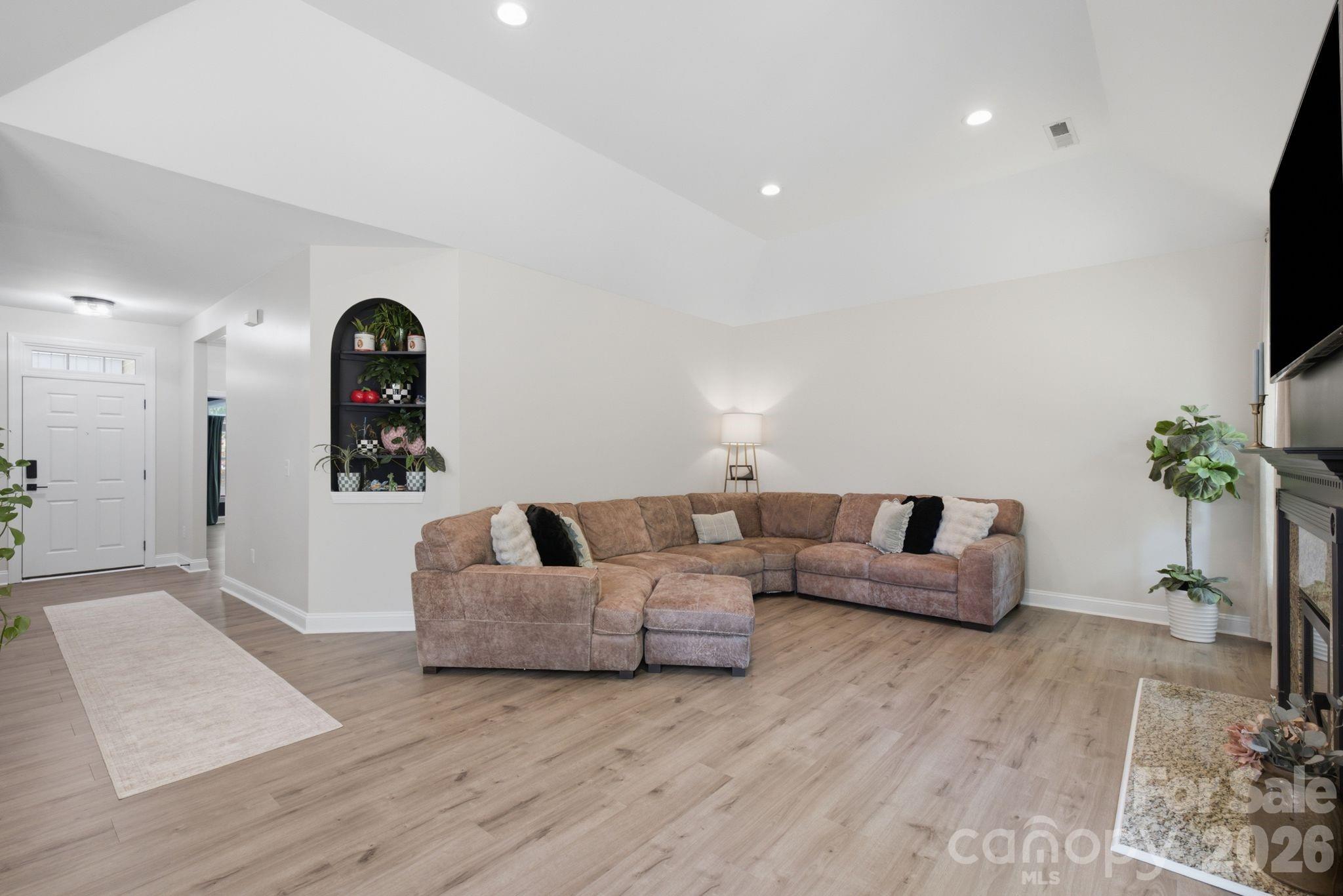 983 Jerry Lees Way — Denver