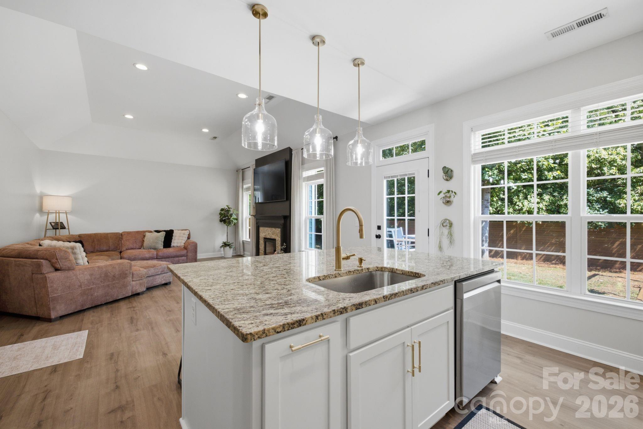 983 Jerry Lees Way — Denver