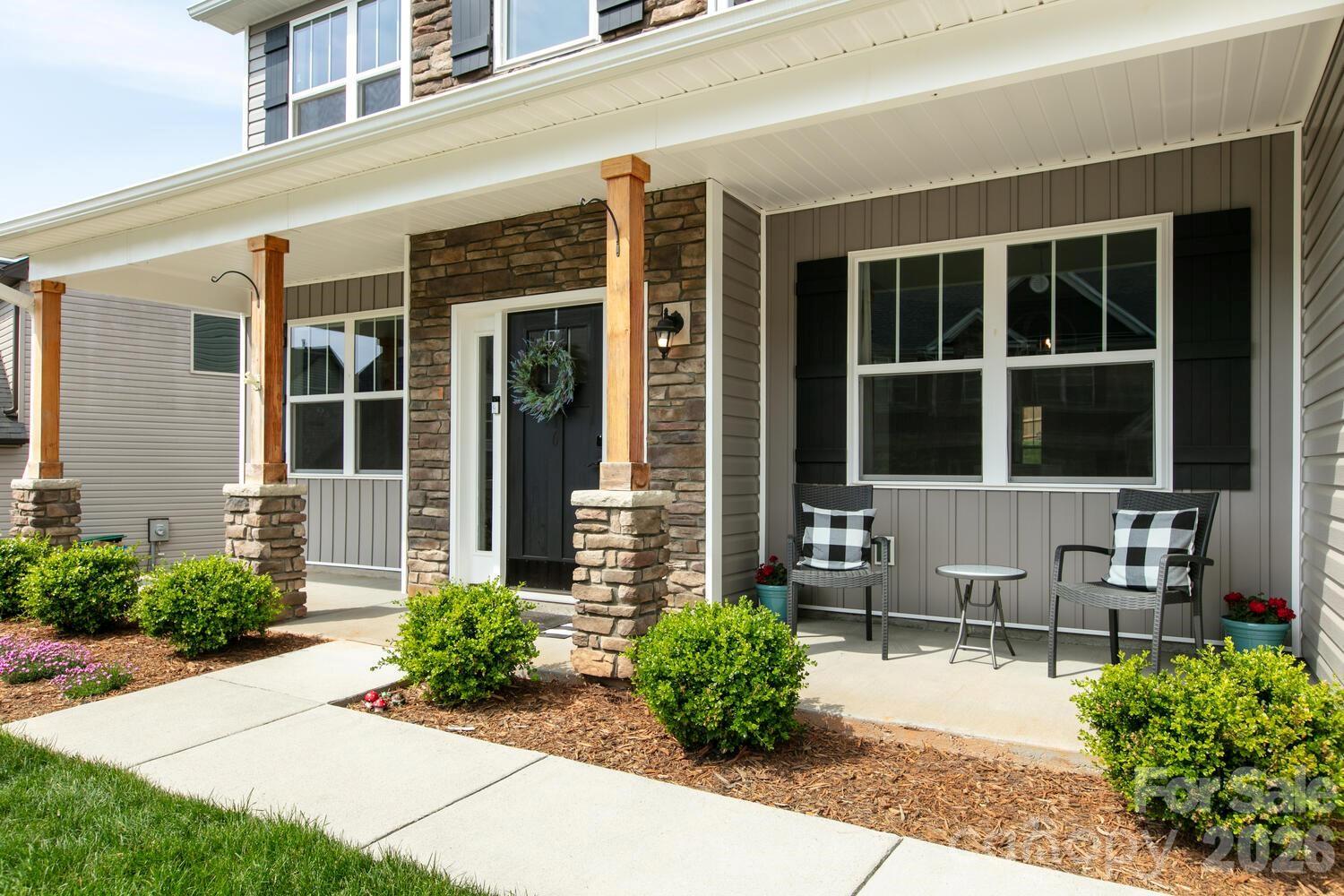 16 Henbit Way — Arden