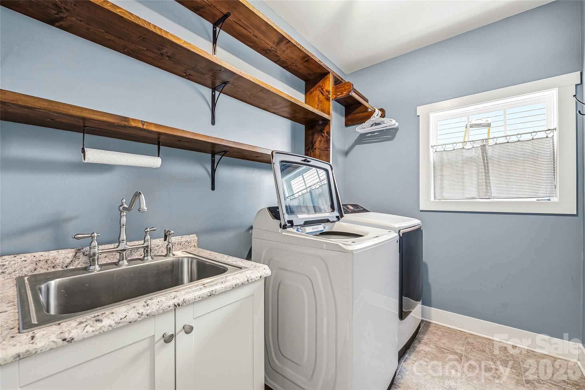 16 Henbit Way — Arden