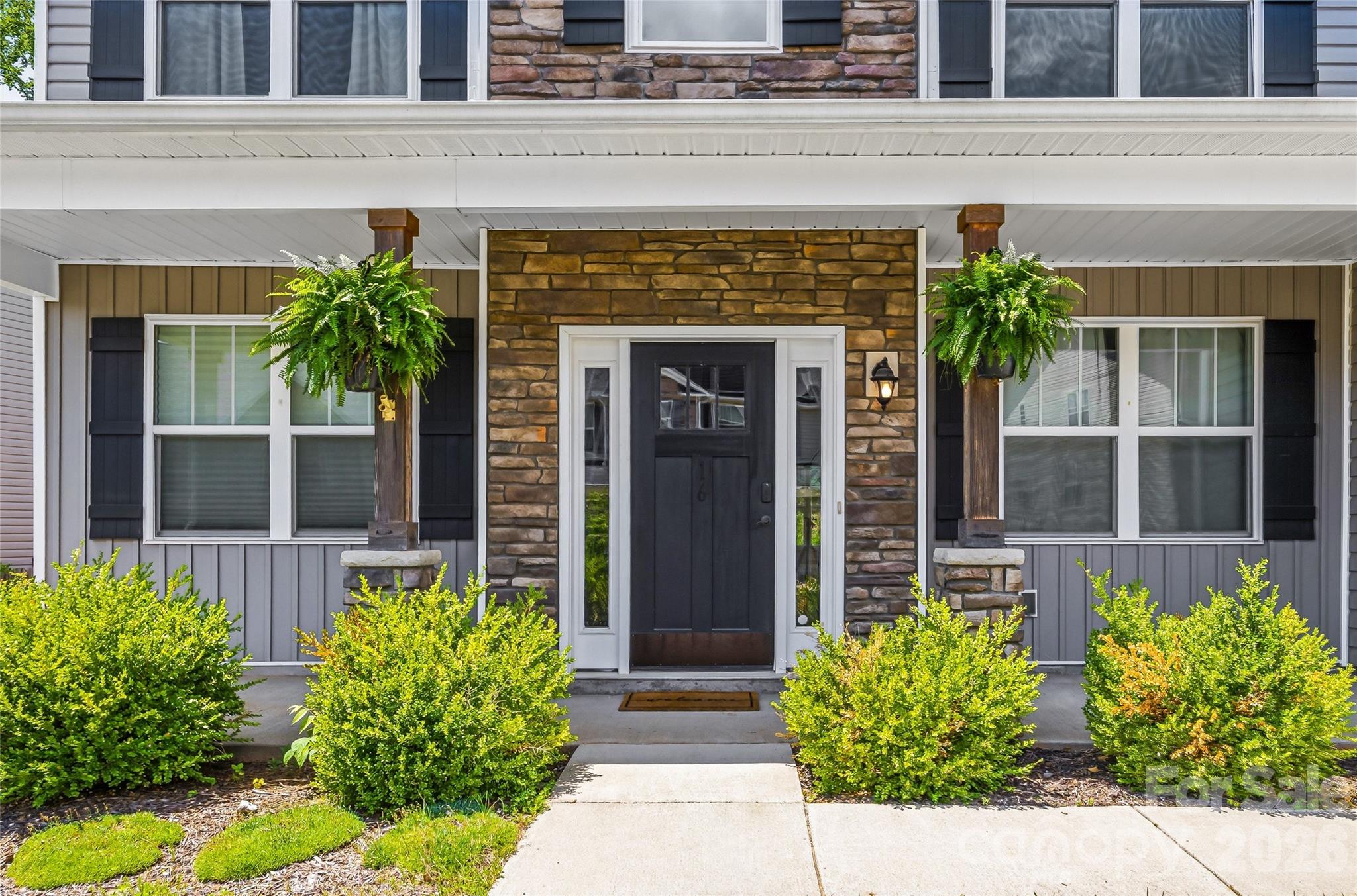16 Henbit Way — Arden
