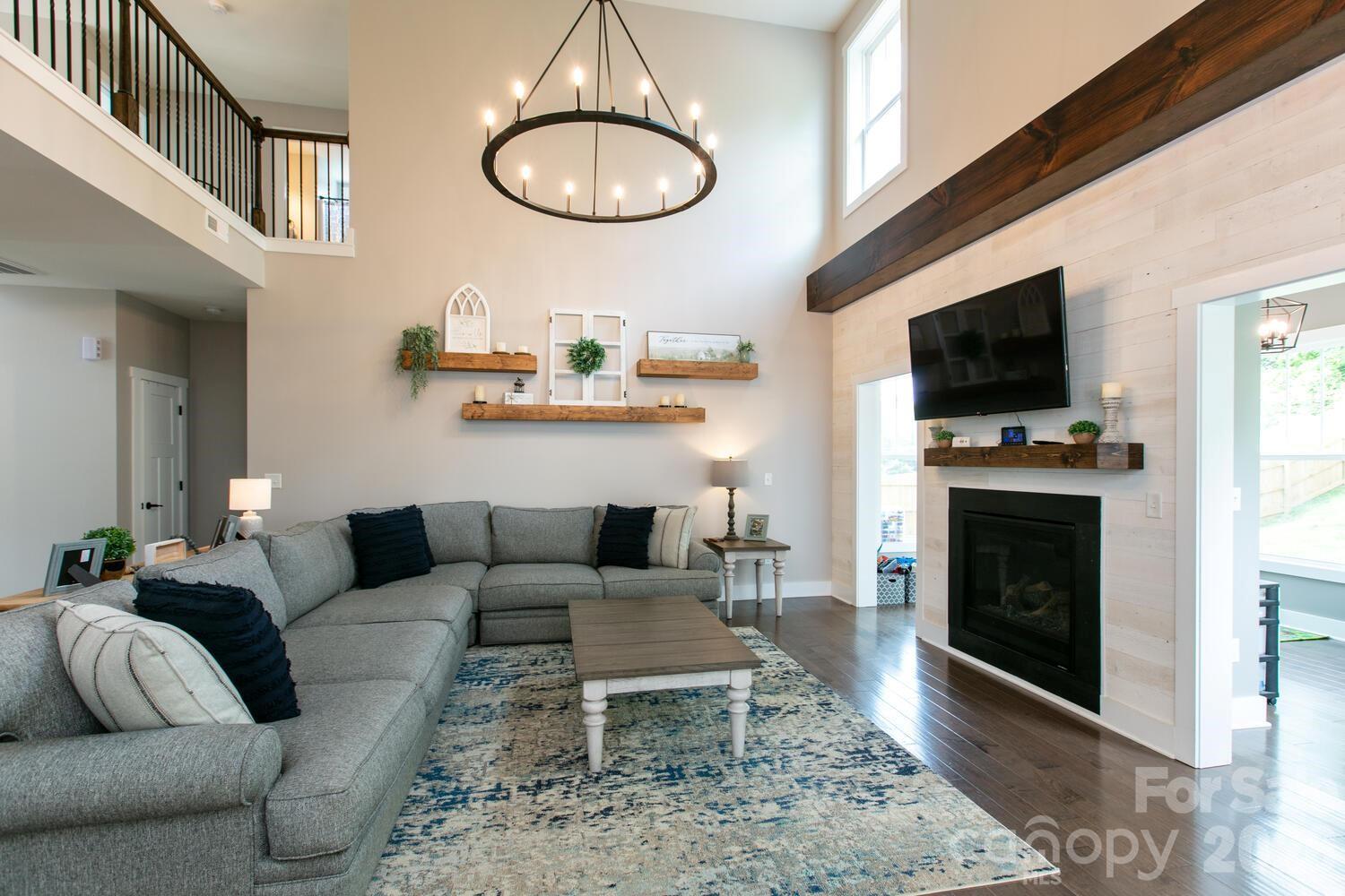16 Henbit Way — Arden