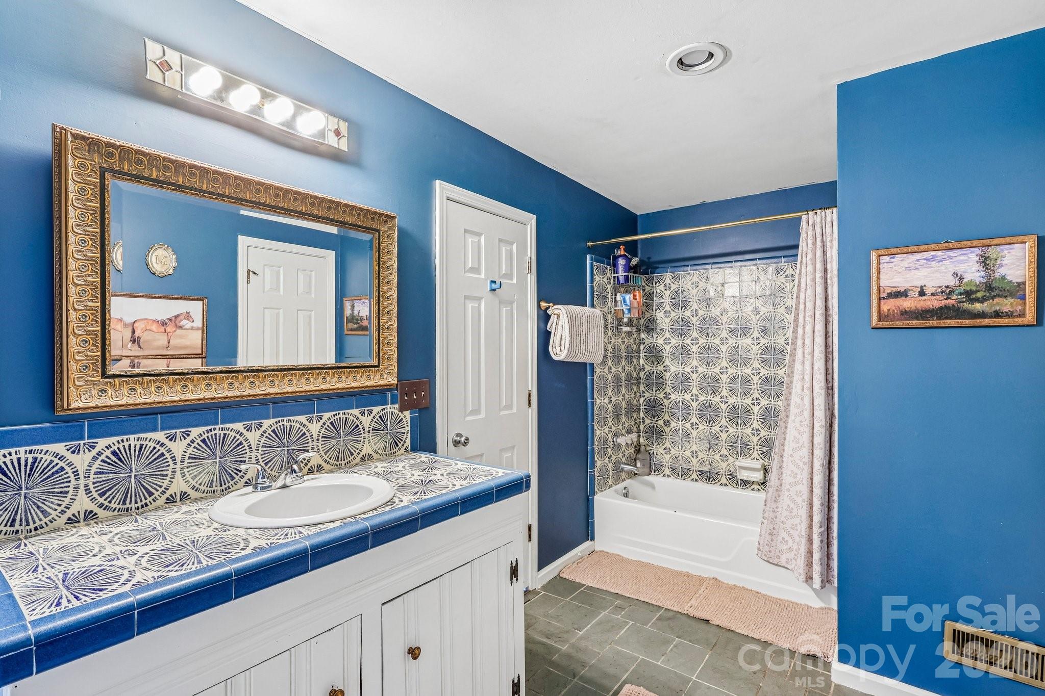 29 Tribune Avenue SW — Concord