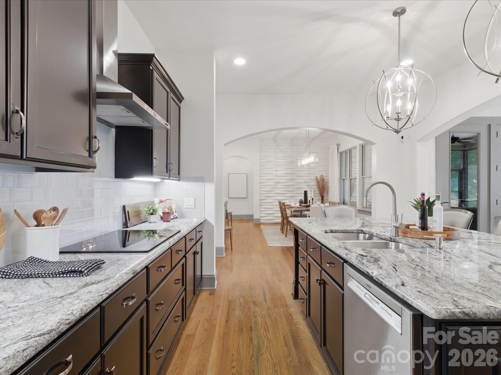 5717 Weddington Road — Concord