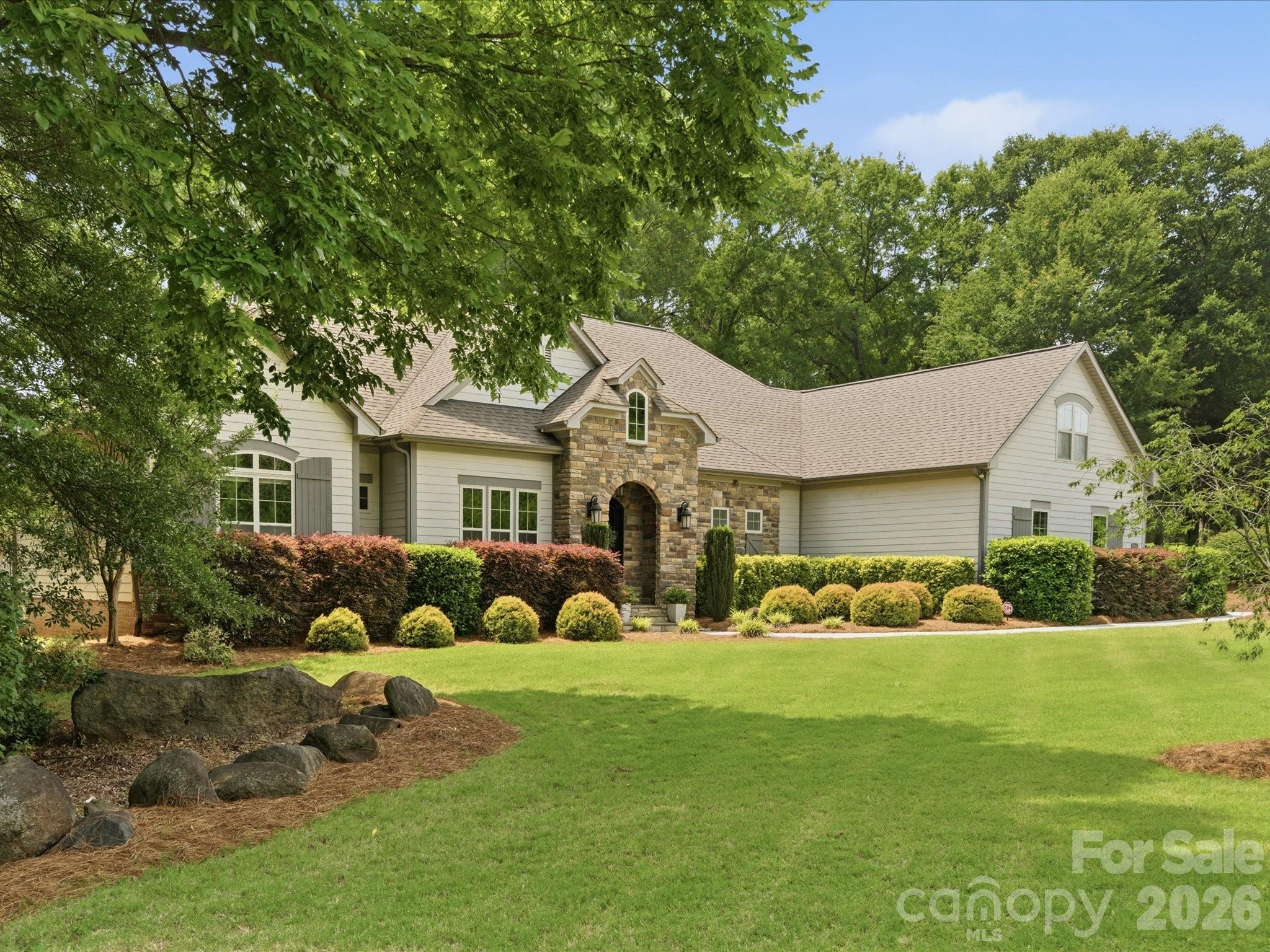 5717 Weddington Road — Concord