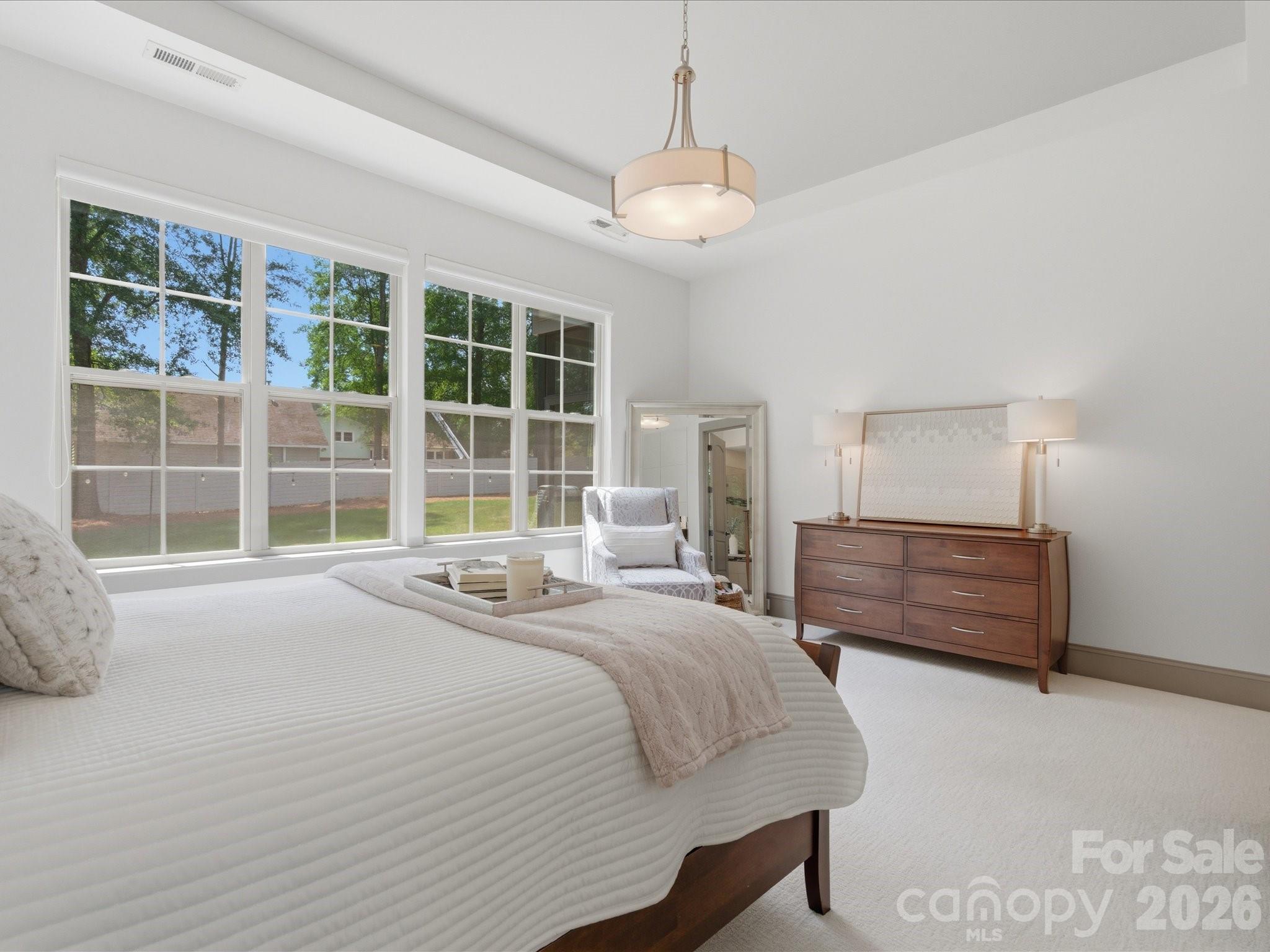 5717 Weddington Road — Concord