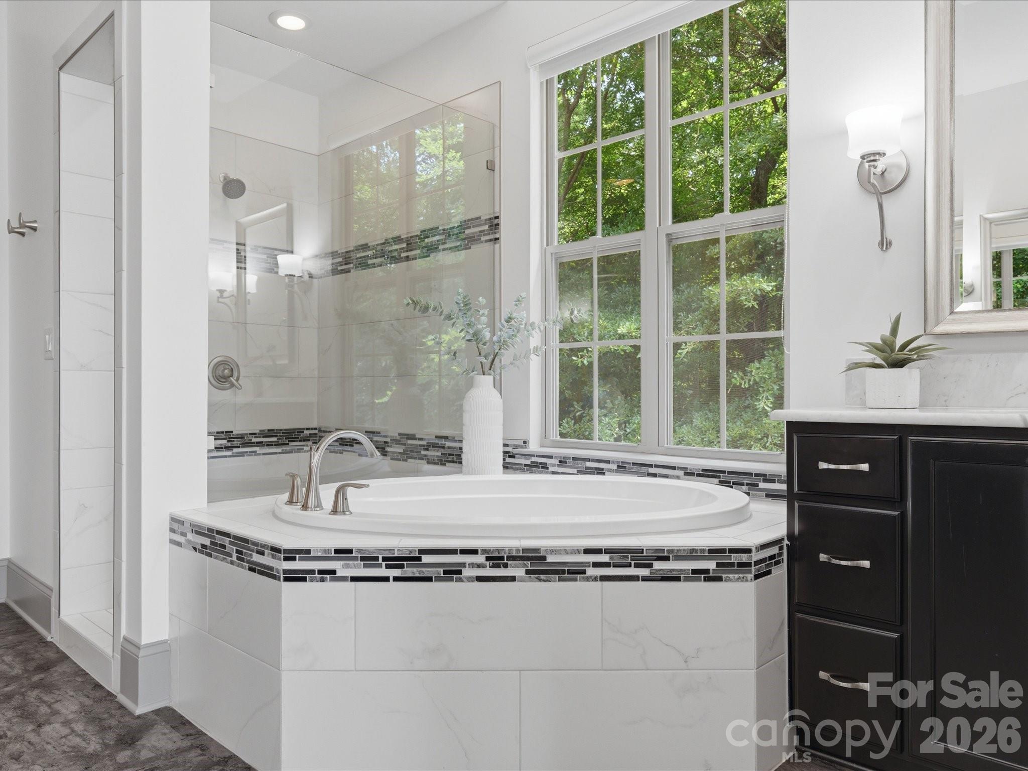 5717 Weddington Road — Concord