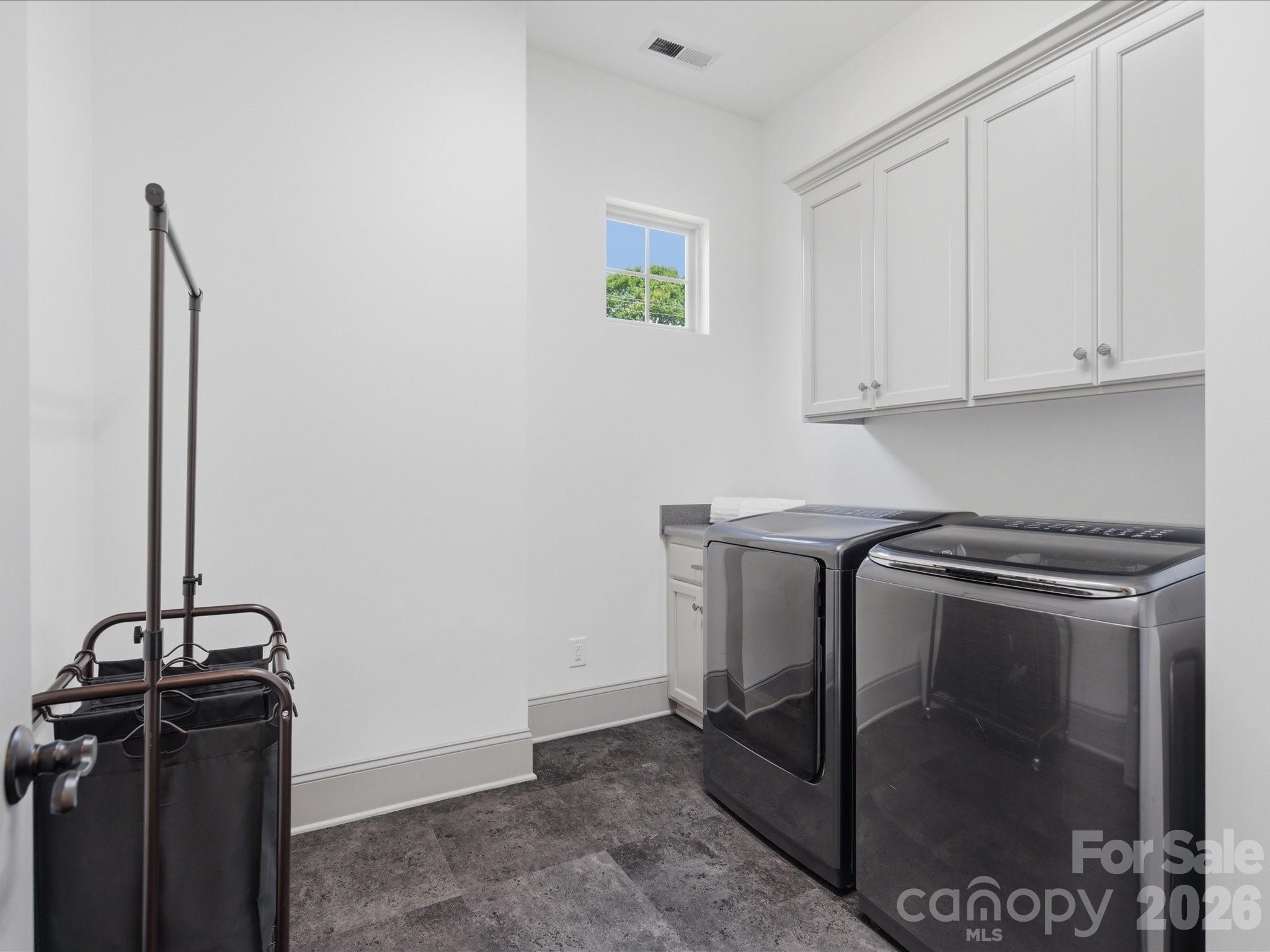 5717 Weddington Road — Concord