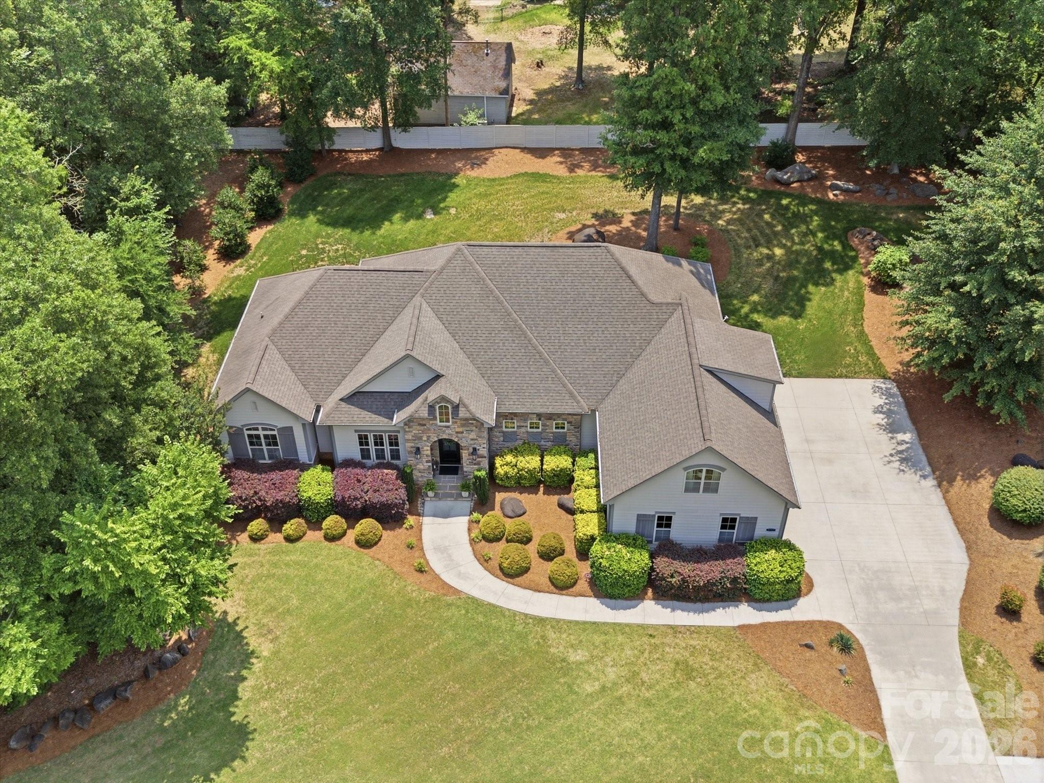 5717 Weddington Road — Concord