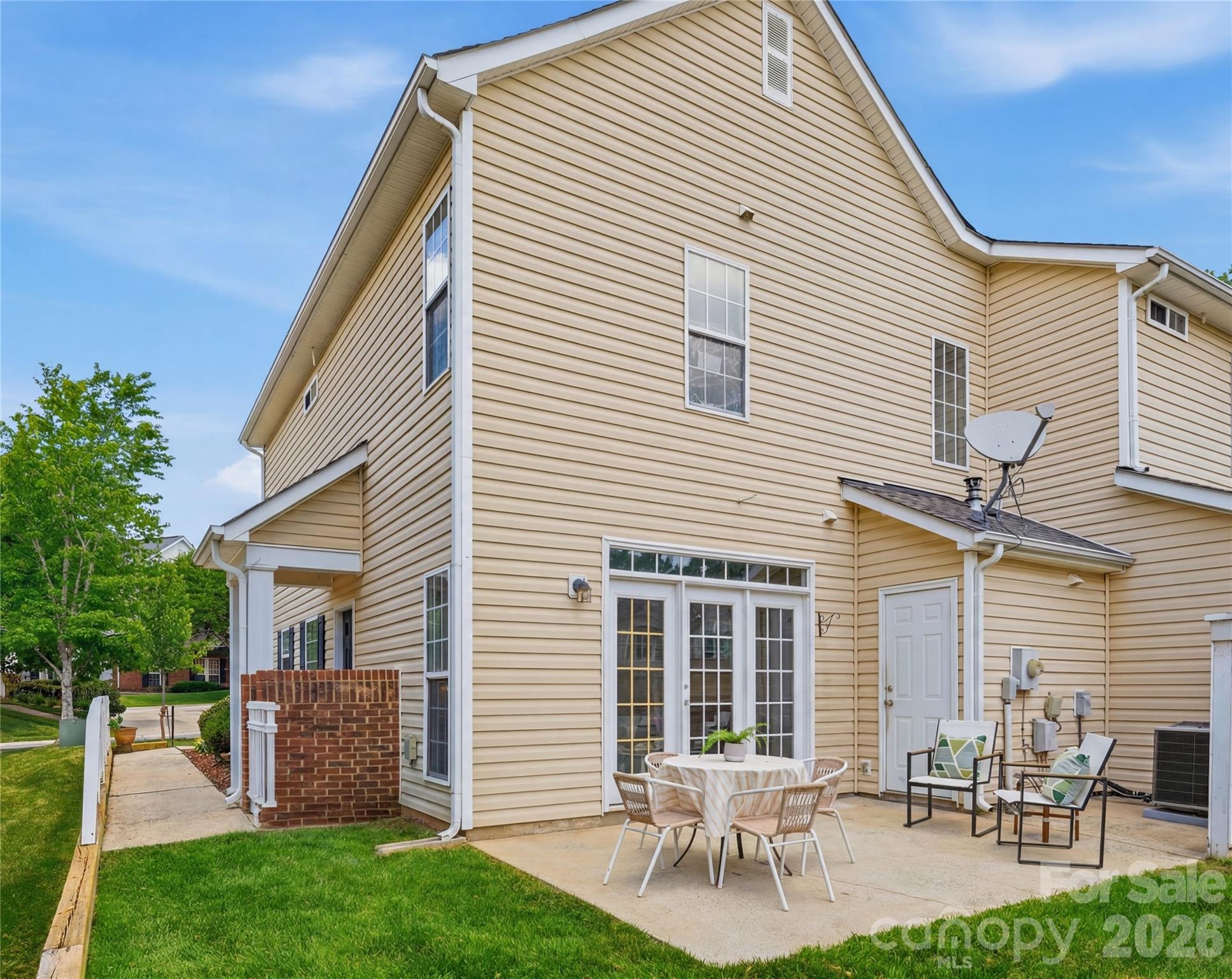 1514 Sylvia Court — Charlotte
