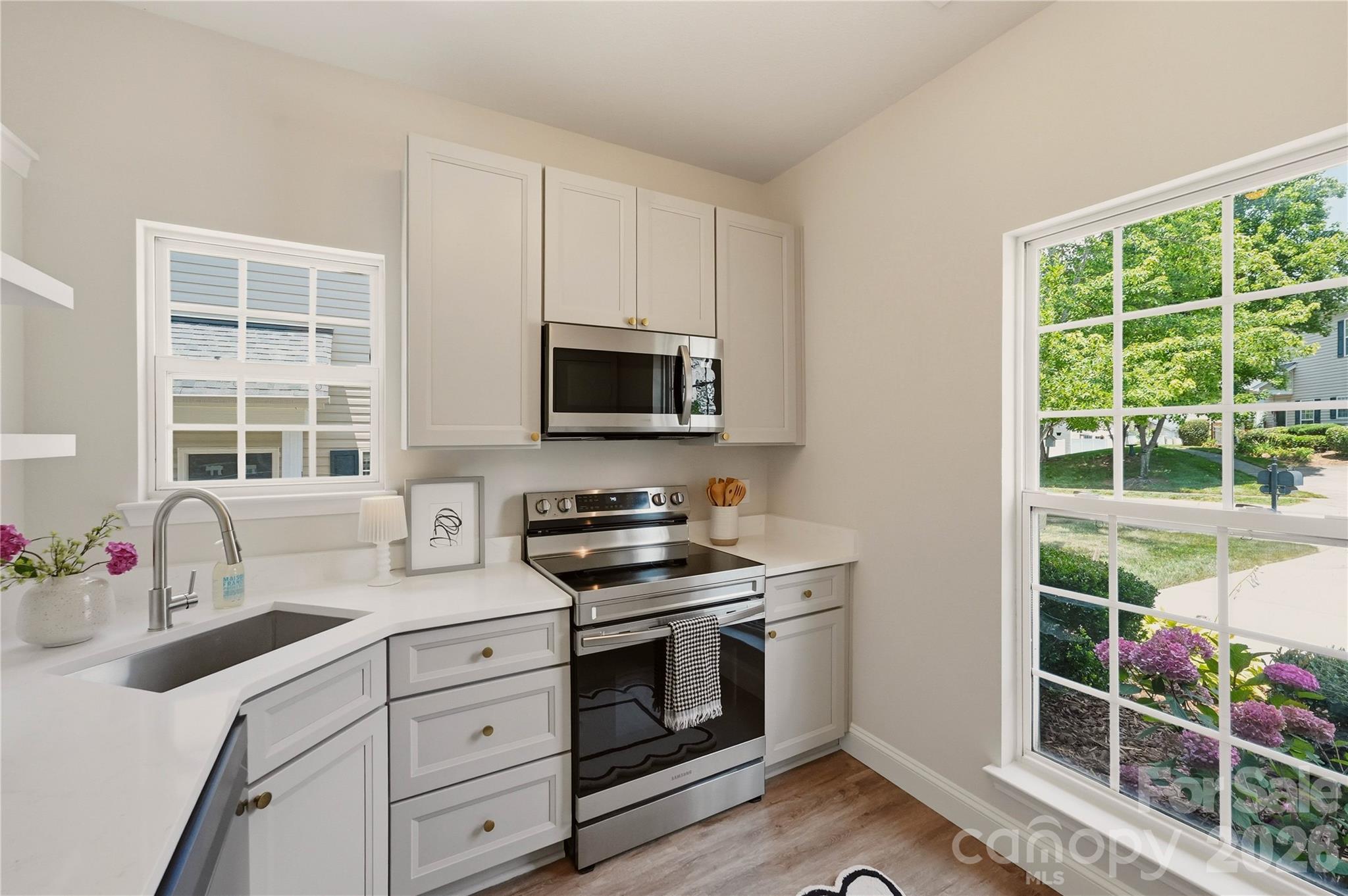 1514 Sylvia Court — Charlotte