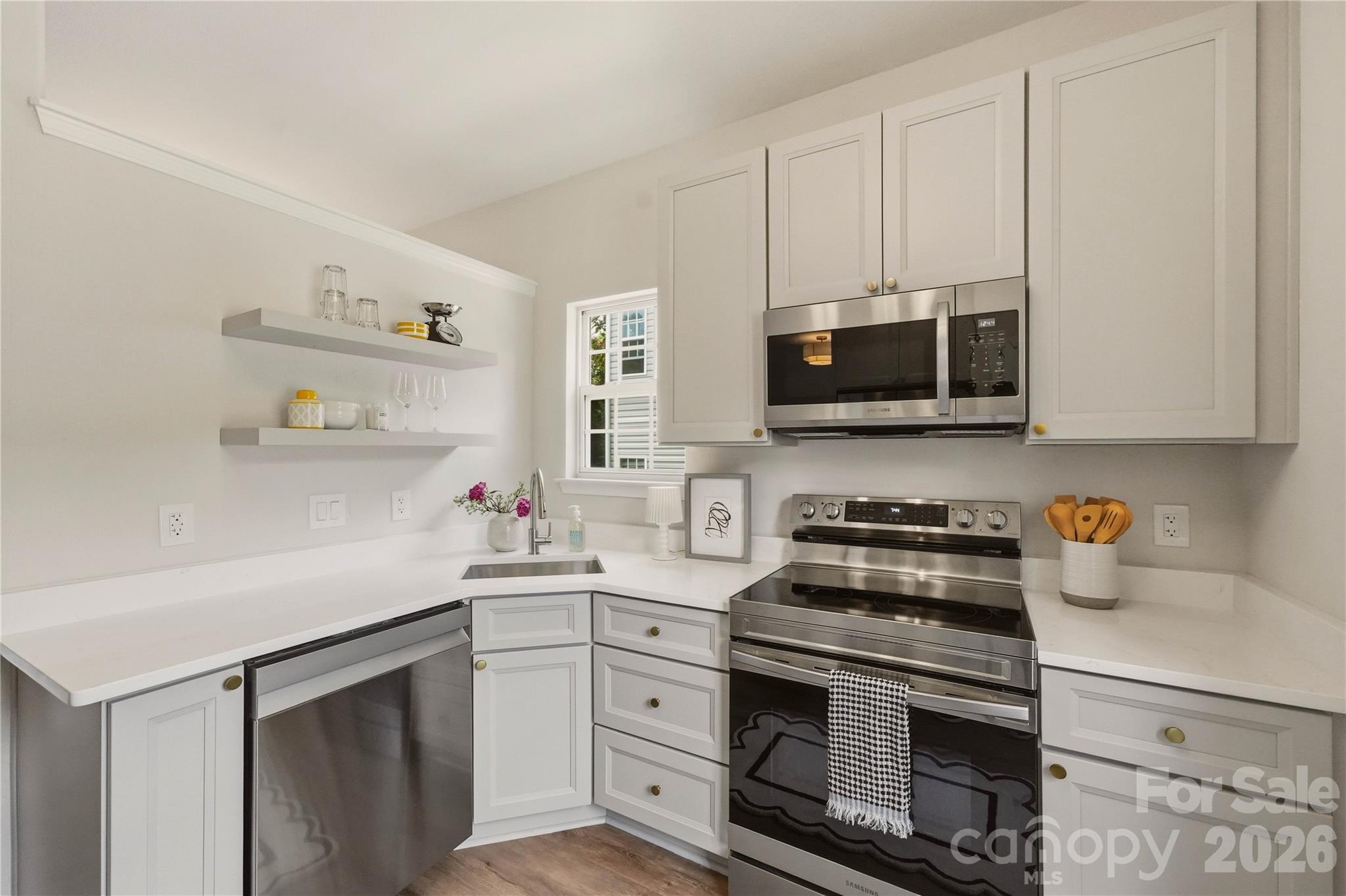 1514 Sylvia Court — Charlotte