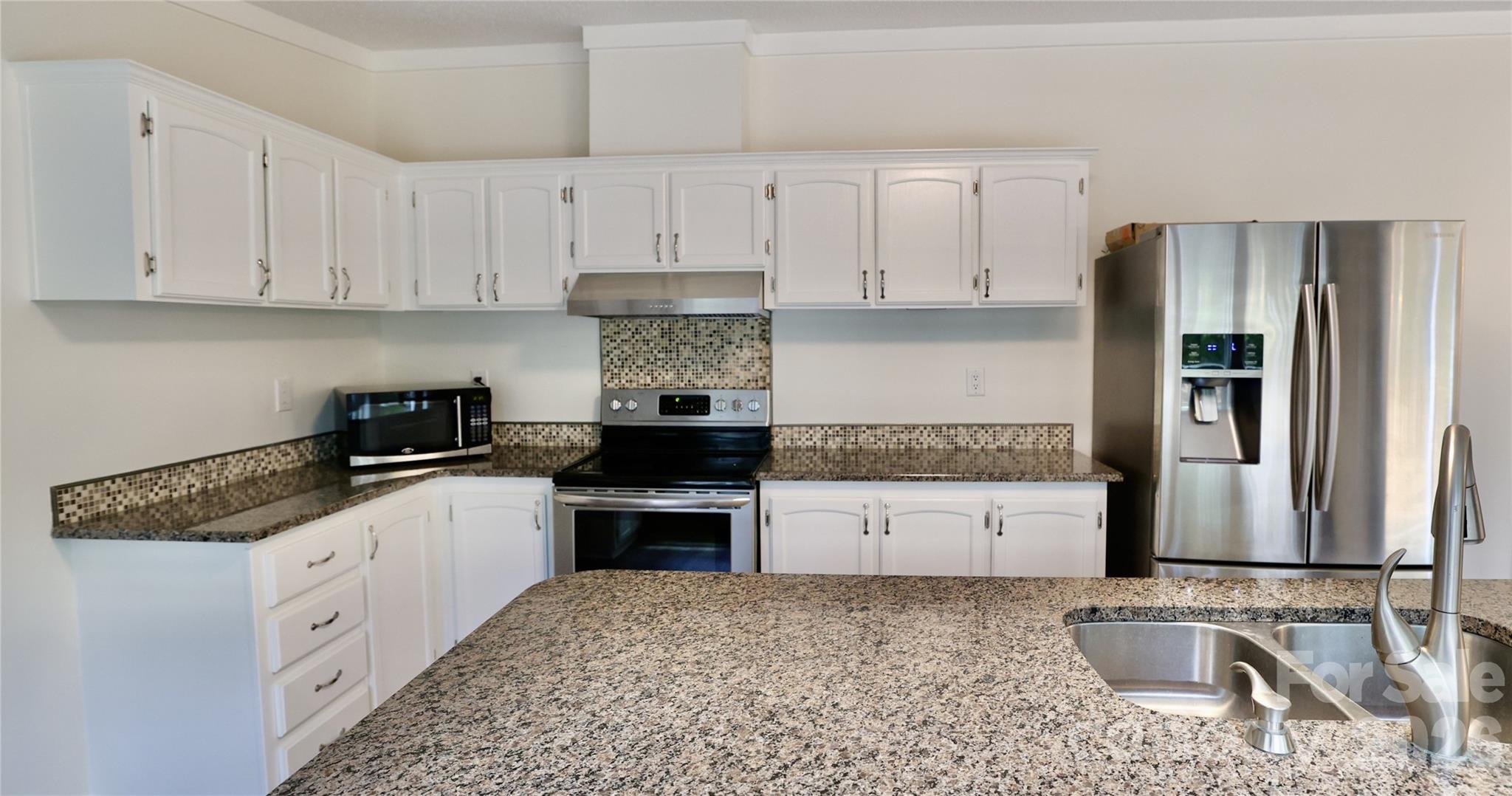 9401 Seymour Lane — Davidson