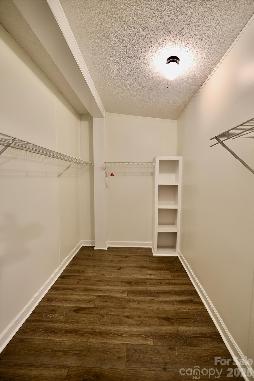 9401 Seymour Lane — Davidson