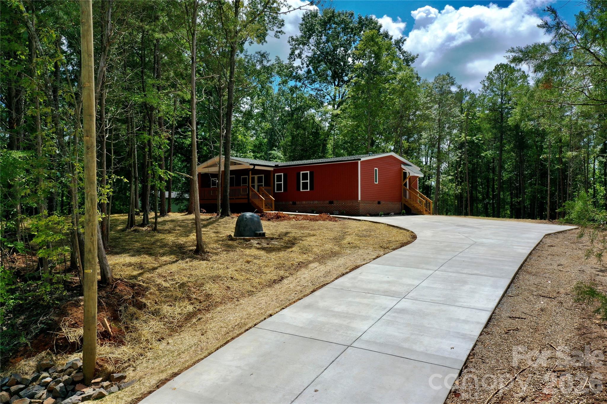 9401 Seymour Lane — Davidson