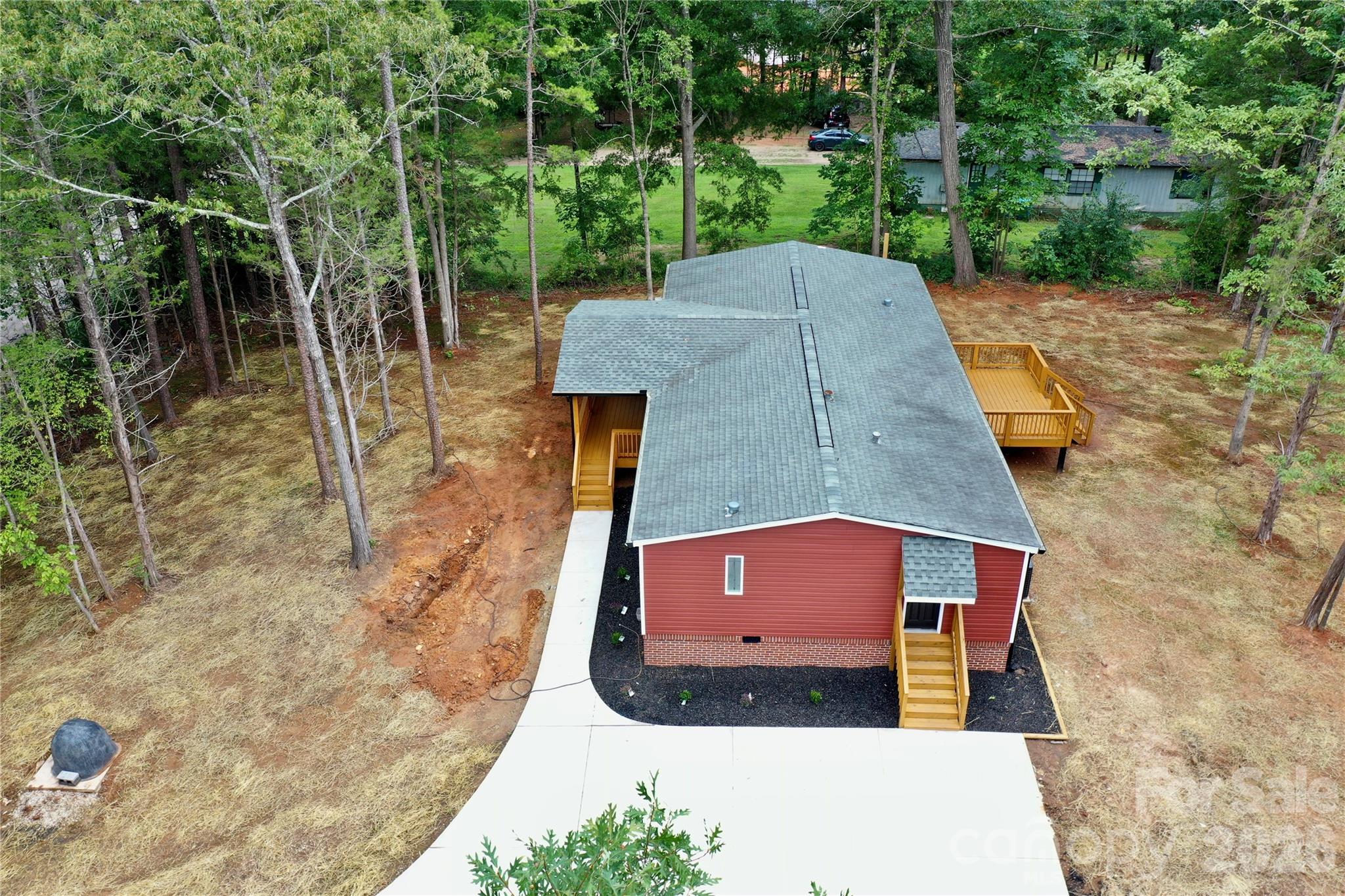 9401 Seymour Lane — Davidson