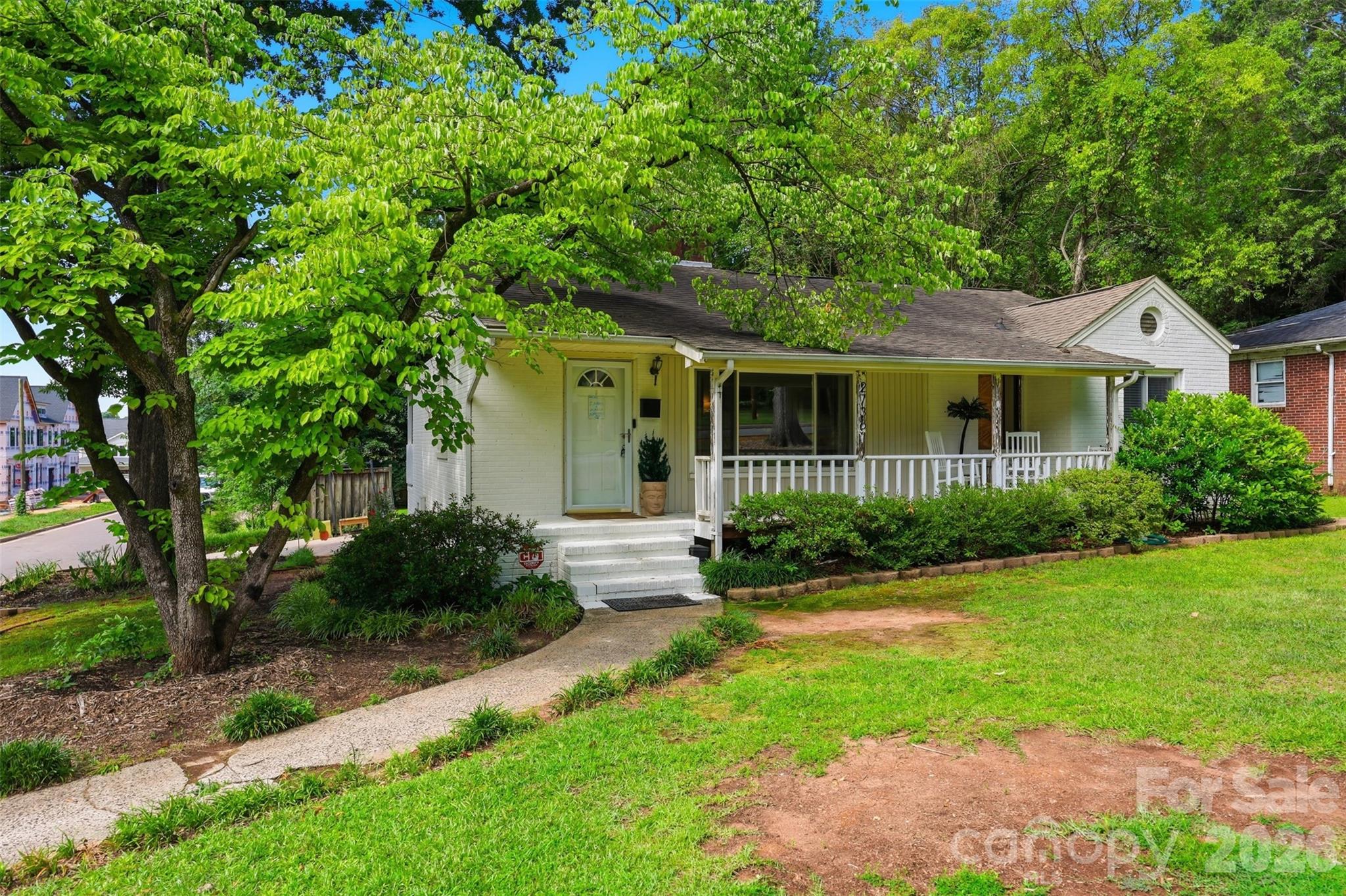 2736 Palm Avenue — Charlotte