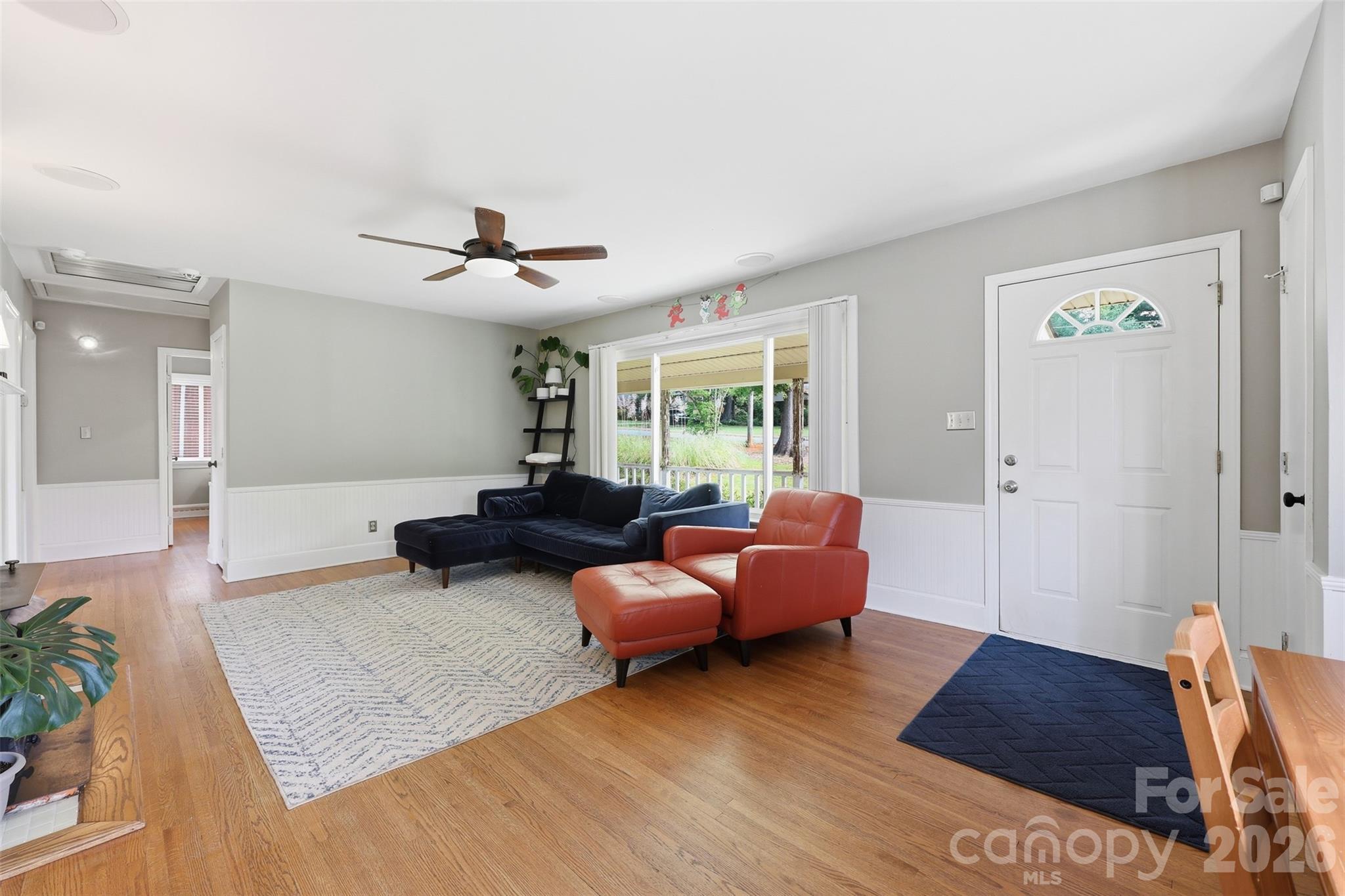2736 Palm Avenue — Charlotte