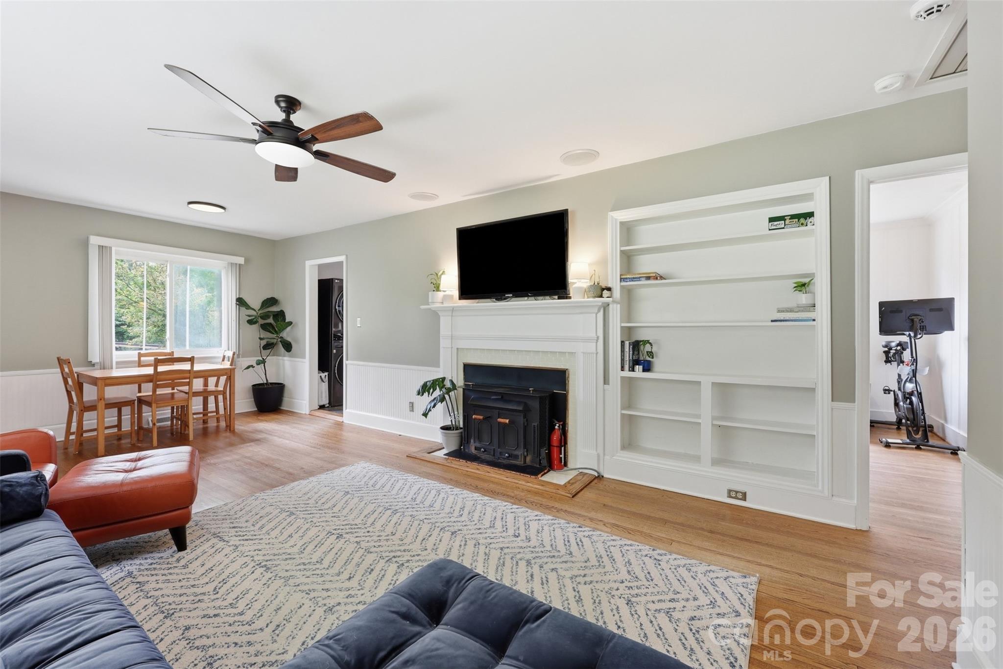 2736 Palm Avenue — Charlotte