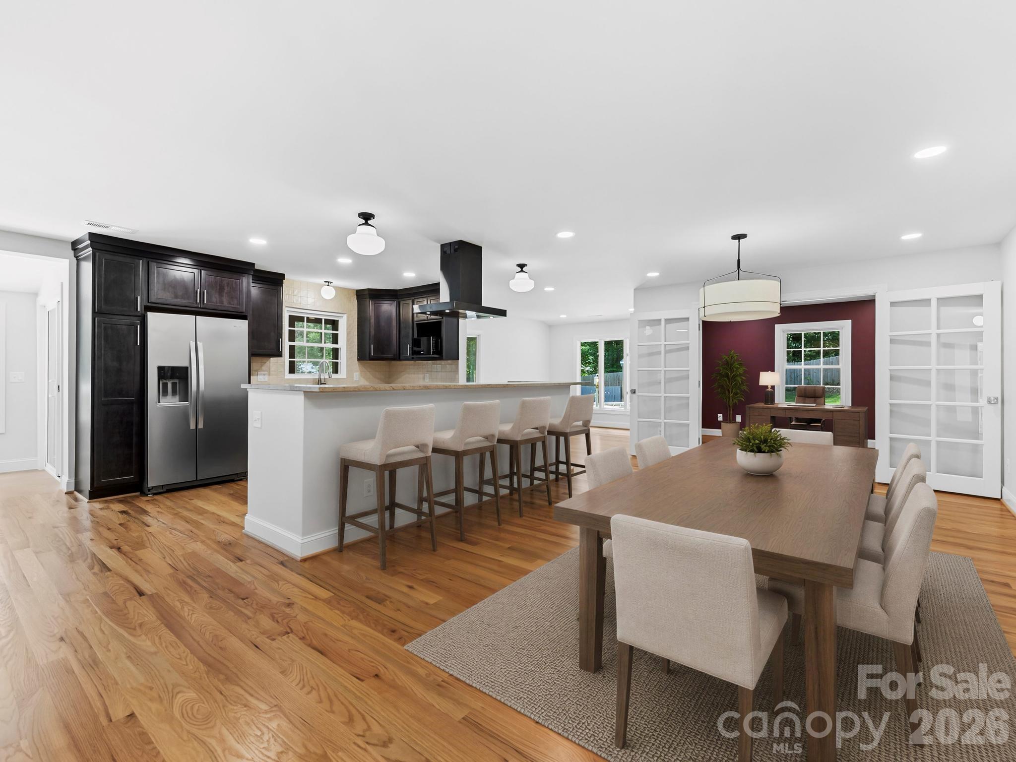 26 Glen Cove Road — Arden
