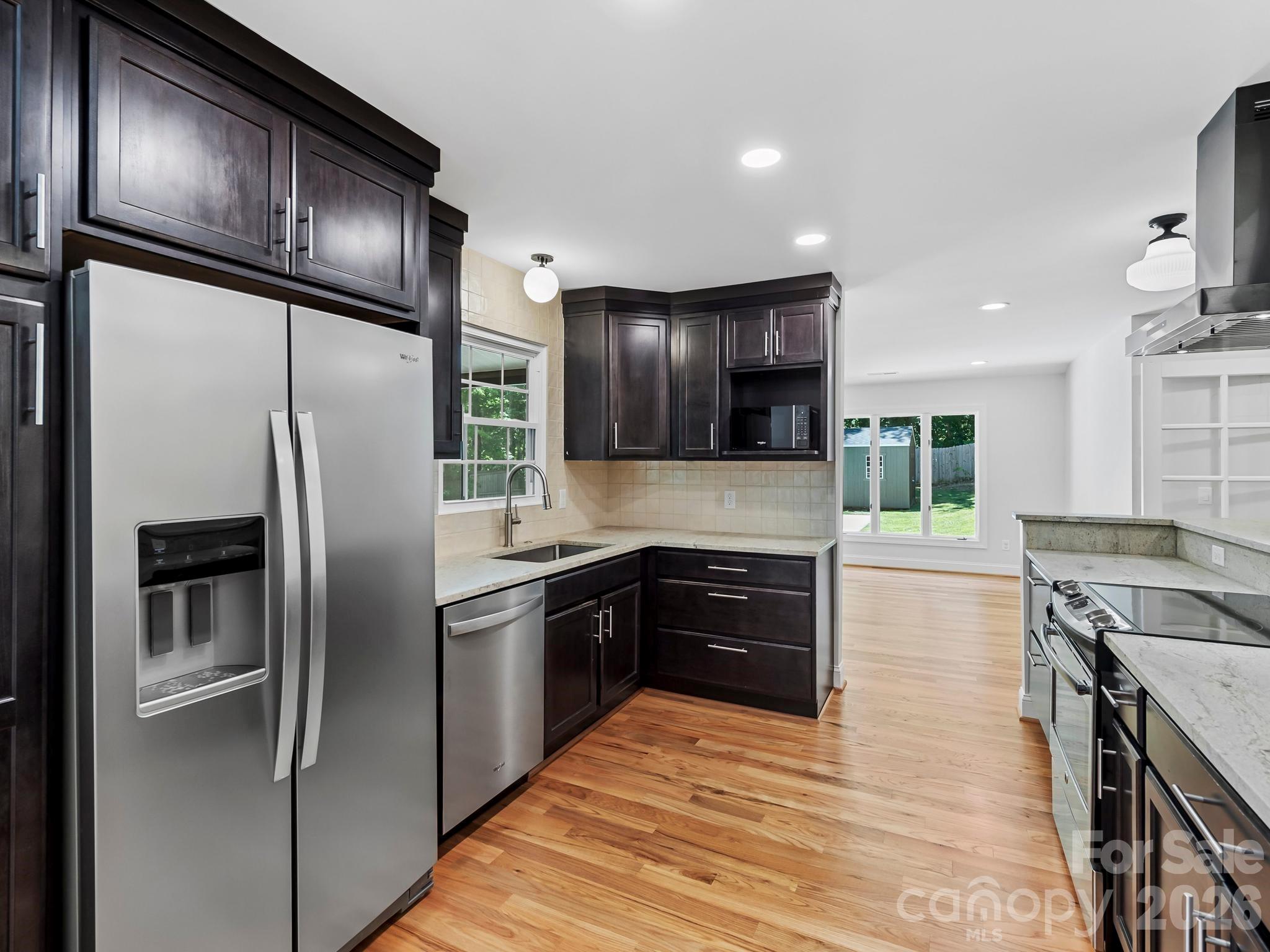 26 Glen Cove Road — Arden