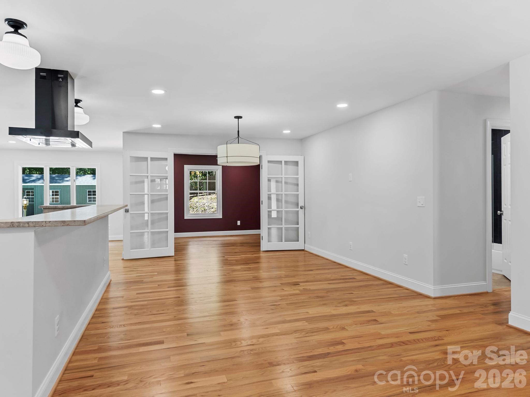 26 Glen Cove Road — Arden