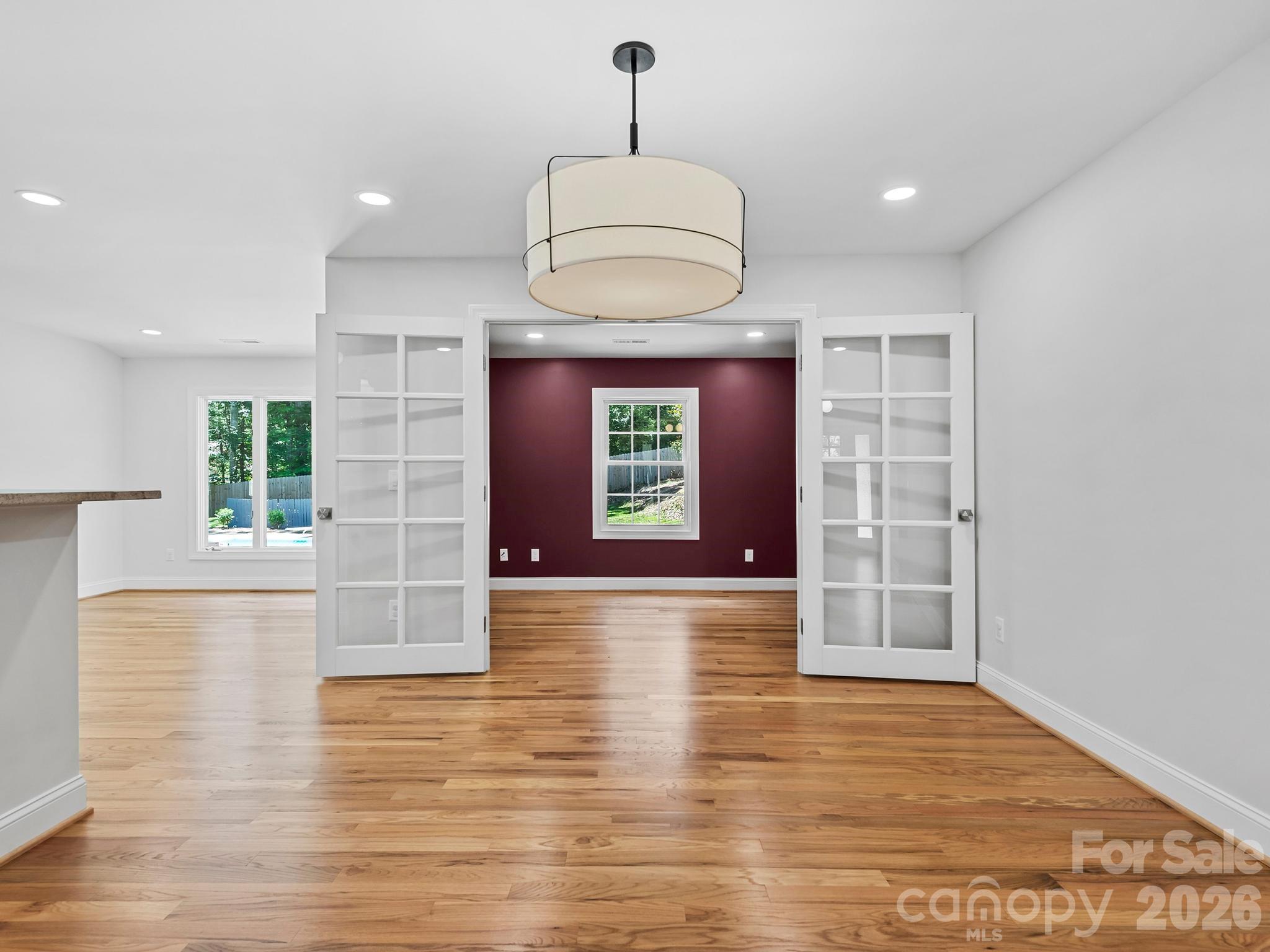26 Glen Cove Road — Arden