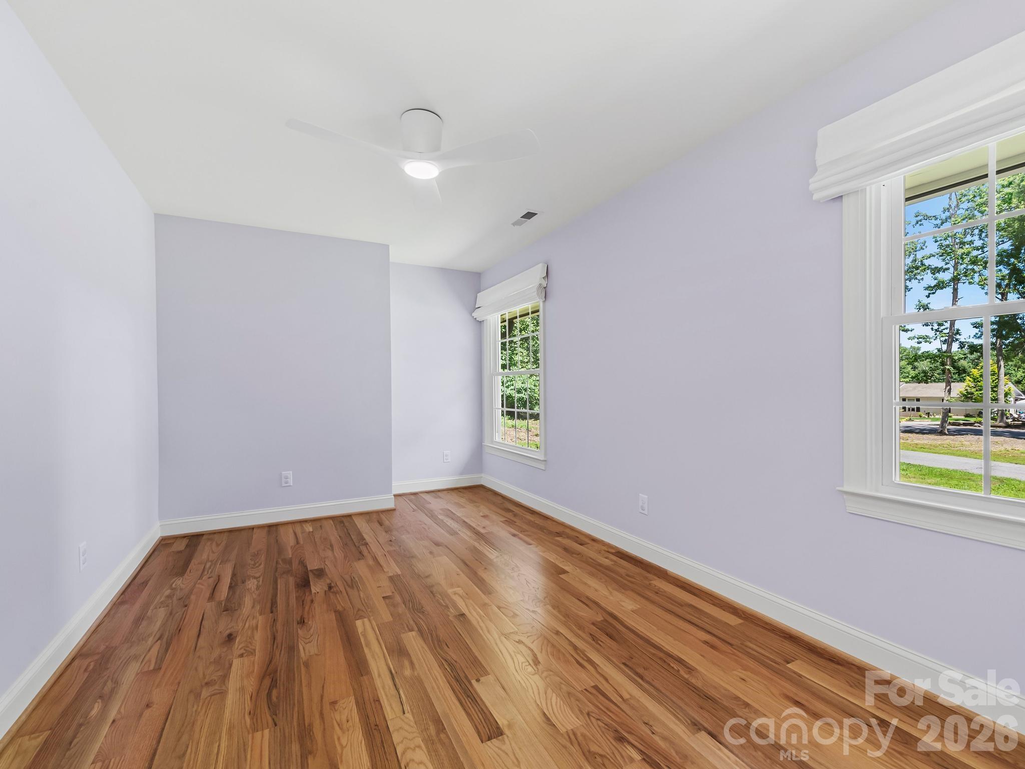 26 Glen Cove Road — Arden