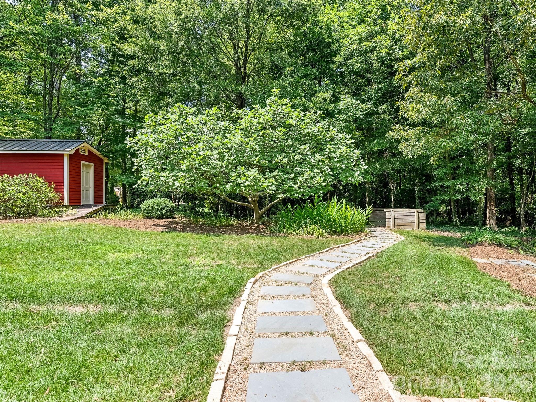 350 Shasta Lane — Charlotte
