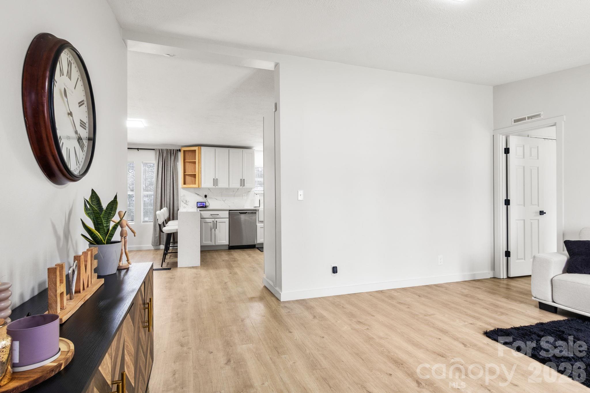 824 Joseph Antoon Circle — Stanley