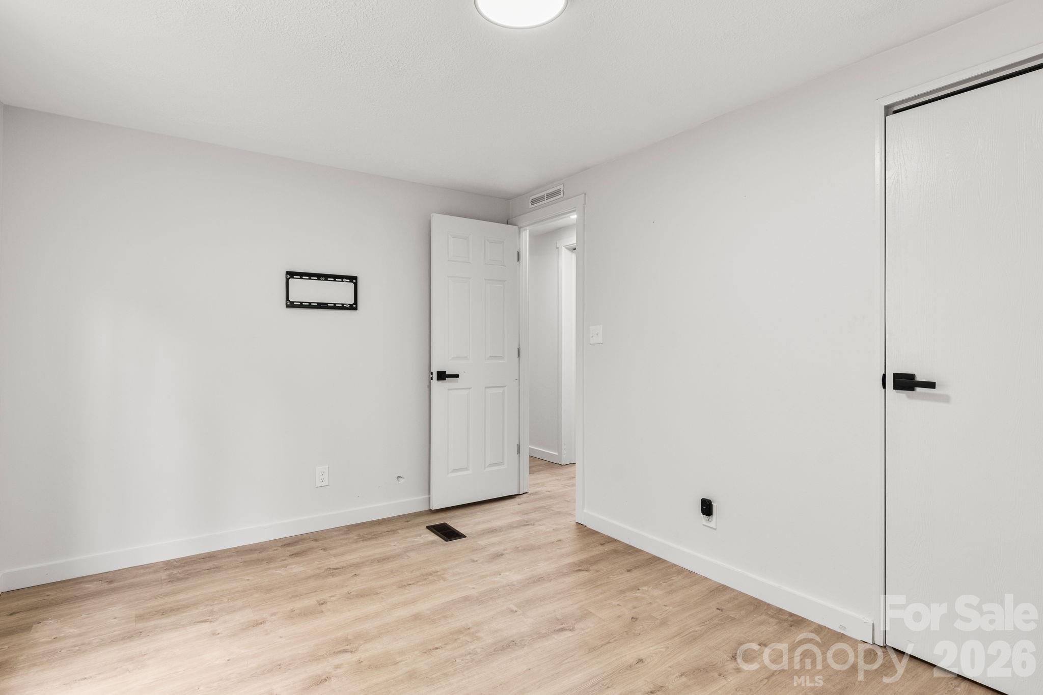 824 Joseph Antoon Circle — Stanley