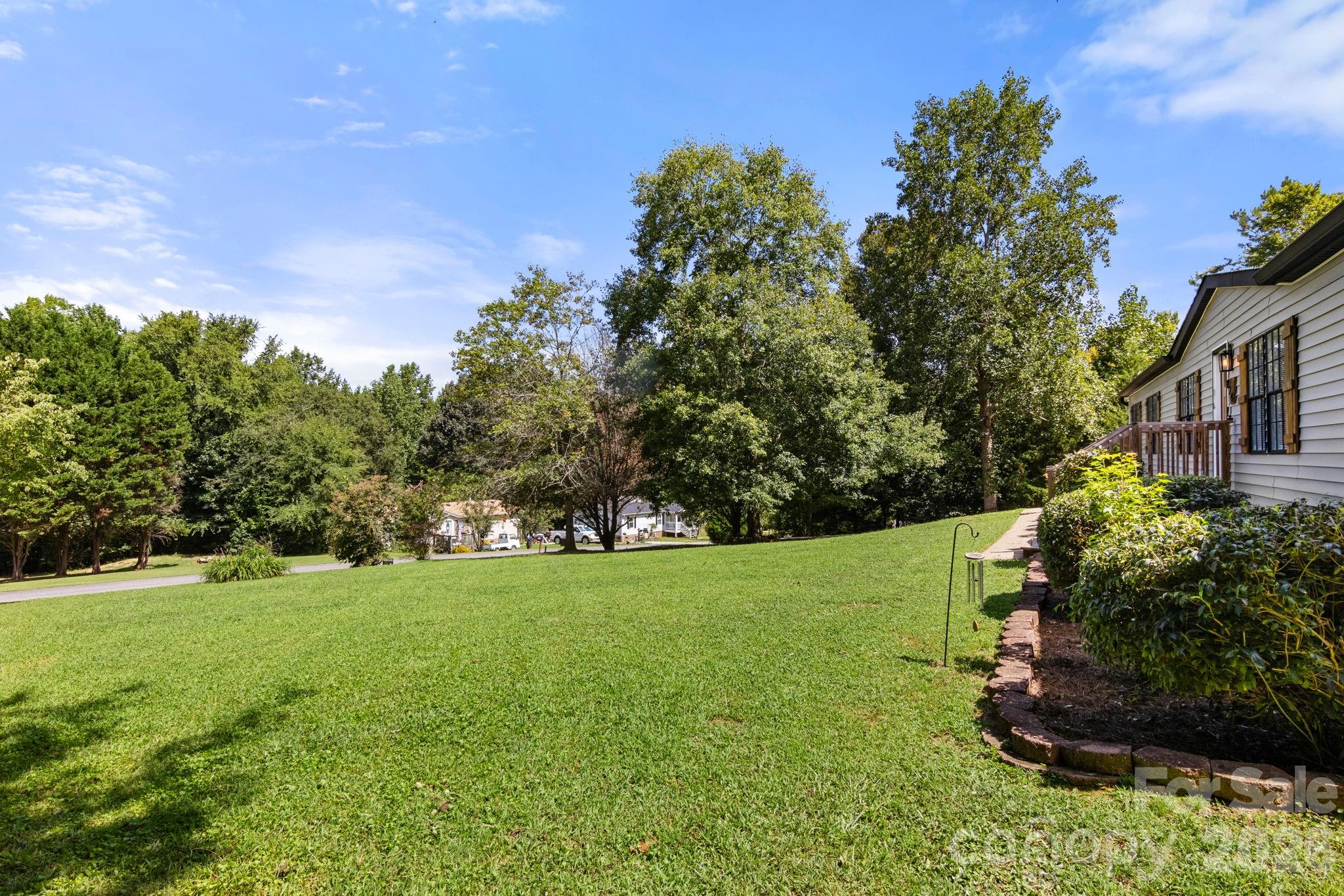 824 Joseph Antoon Circle — Stanley