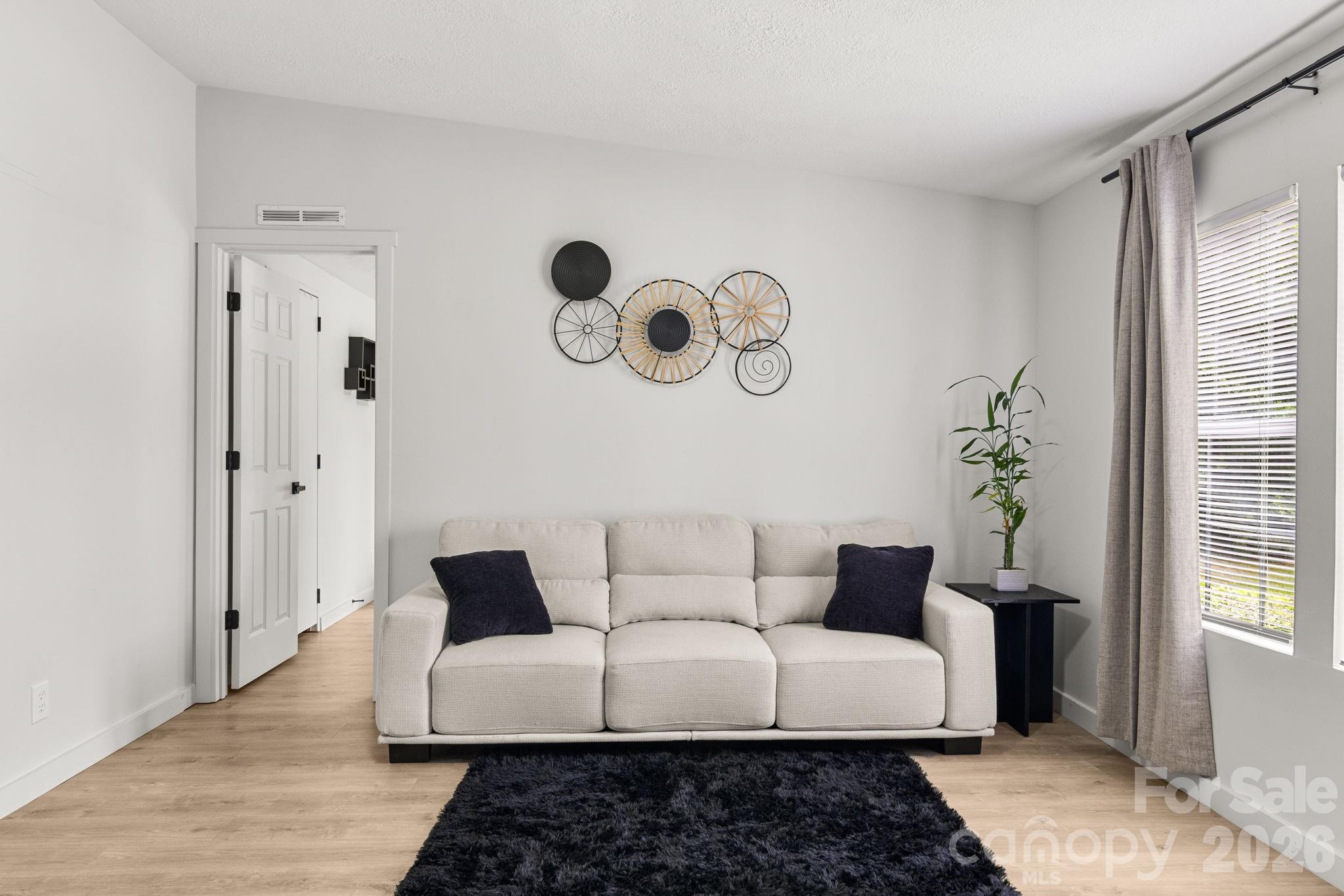 824 Joseph Antoon Circle — Stanley