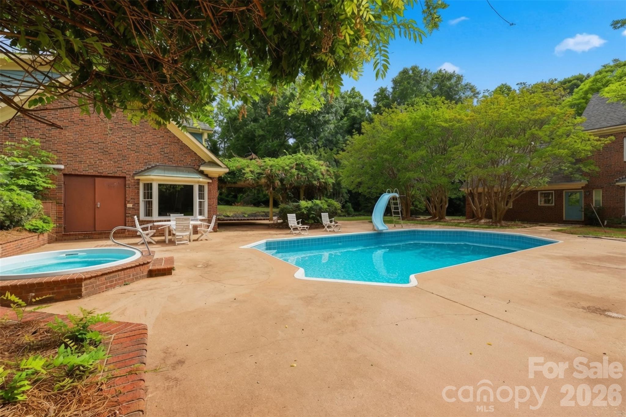 298 Shadowbrooke Lane — Mooresville